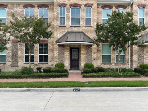 207 Lily Lane Lewisville TX 75057
