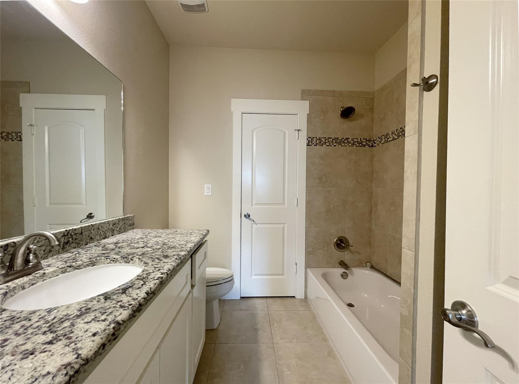 207 Lily Lane Lewisville TX 75057