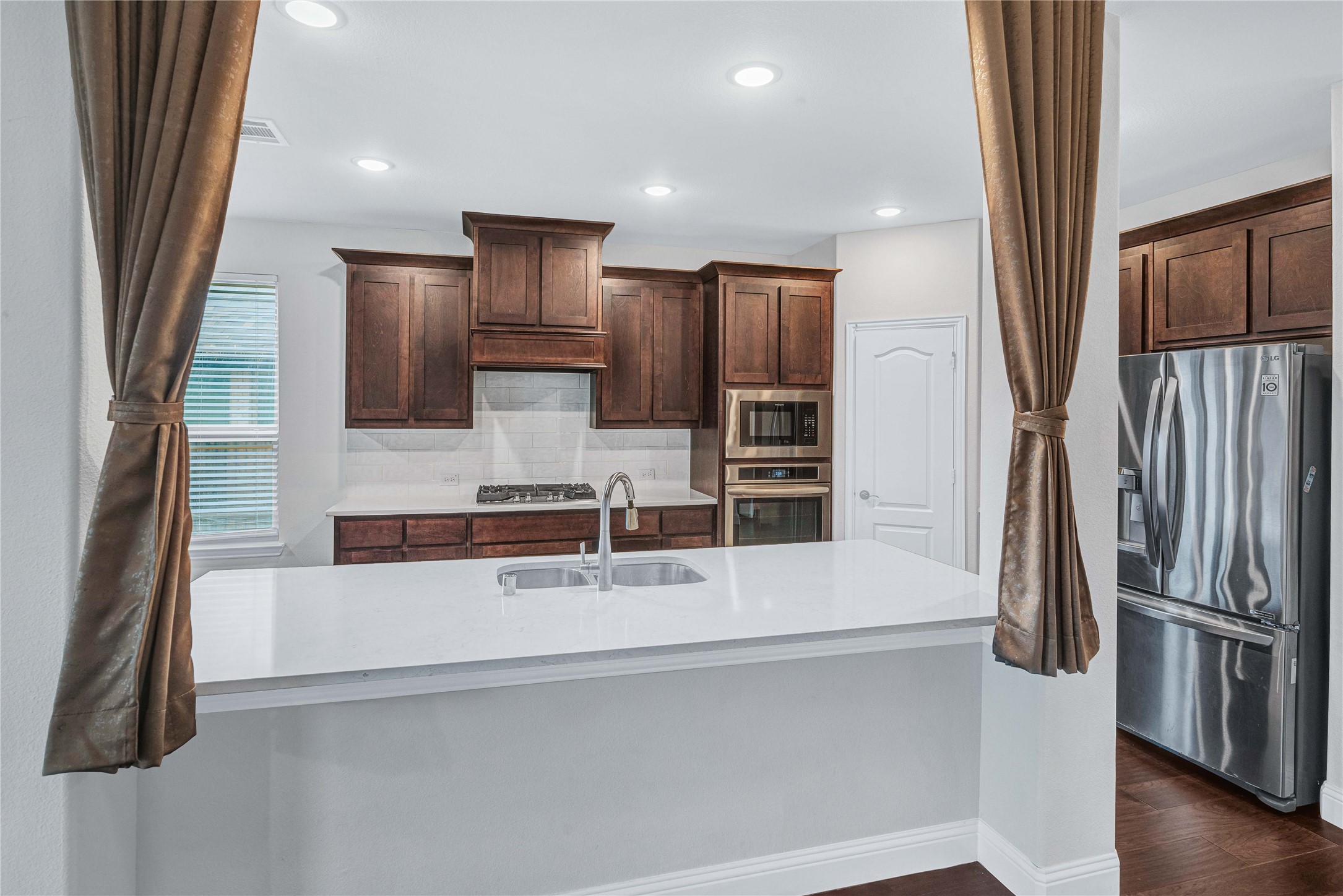 1228 Arrowwood Drive Aubrey TX 76227