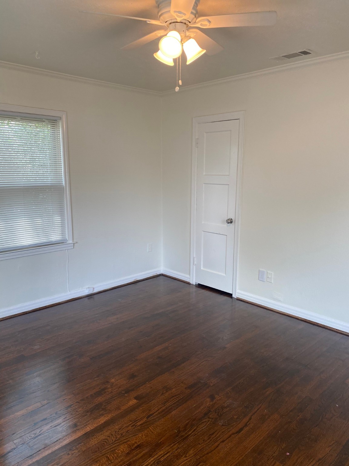 6903 Kenwell Street Dallas TX 75209