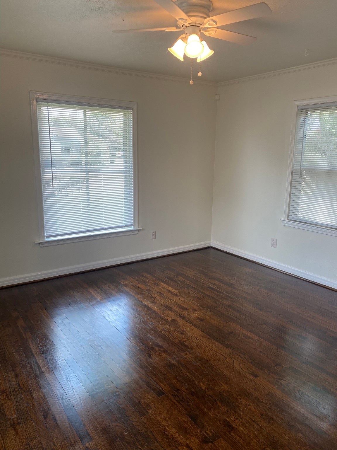 6903 Kenwell Street Dallas TX 75209