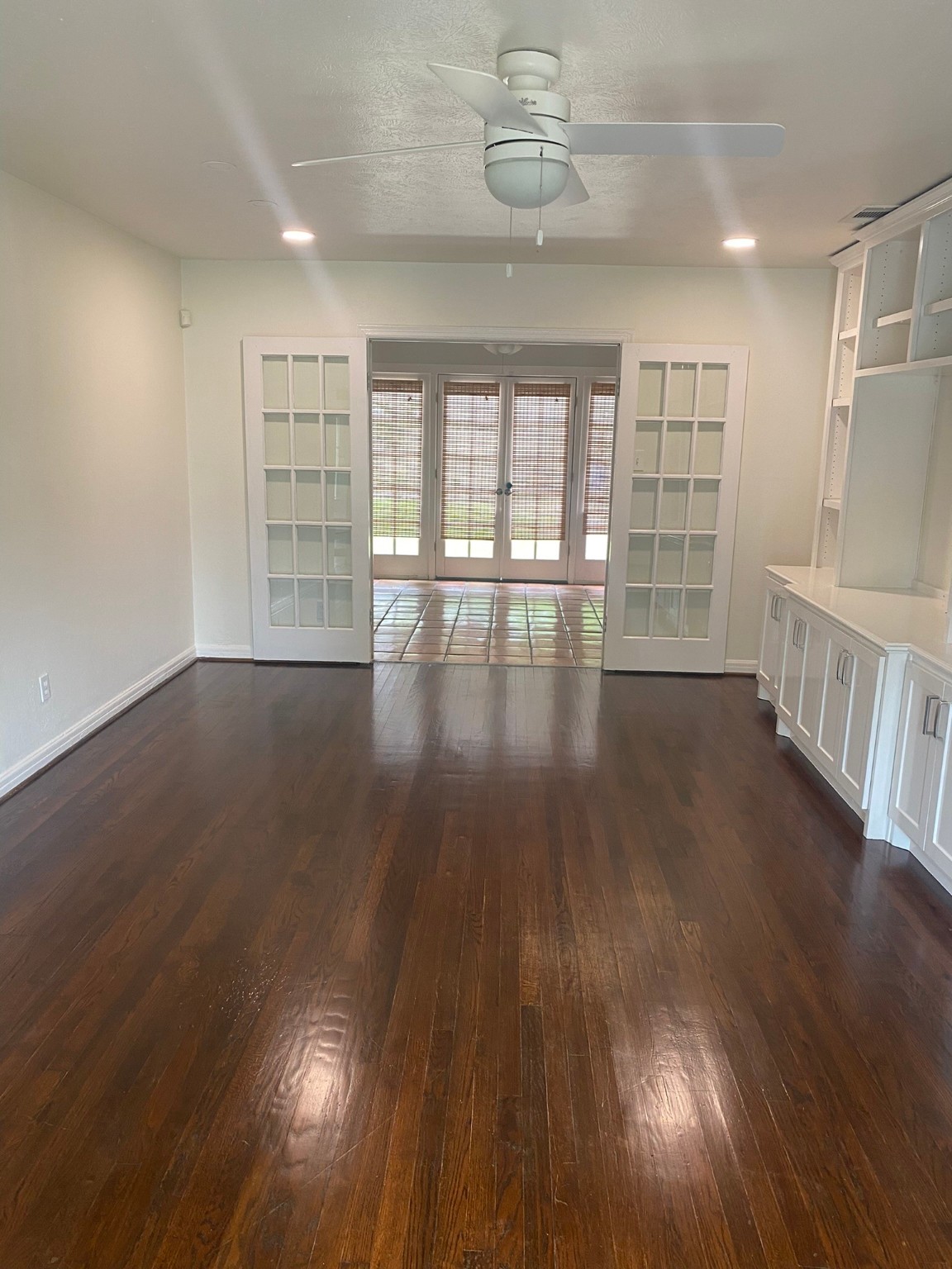 6903 Kenwell Street Dallas TX 75209