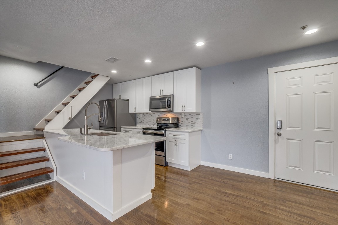 4303 Buena Vista Street Dallas TX 75205