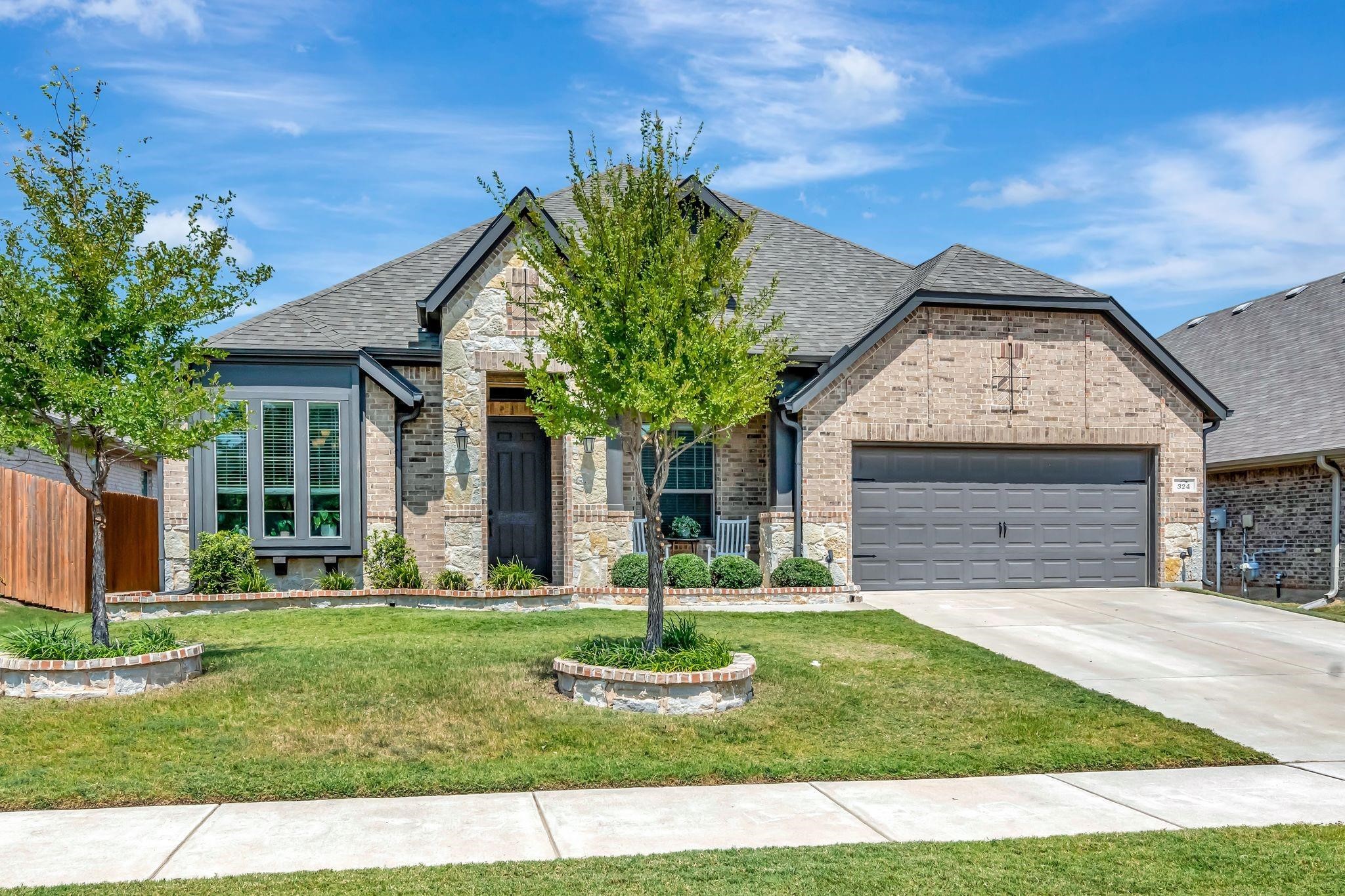 324 Sugar Creek Lane Saginaw TX 76131