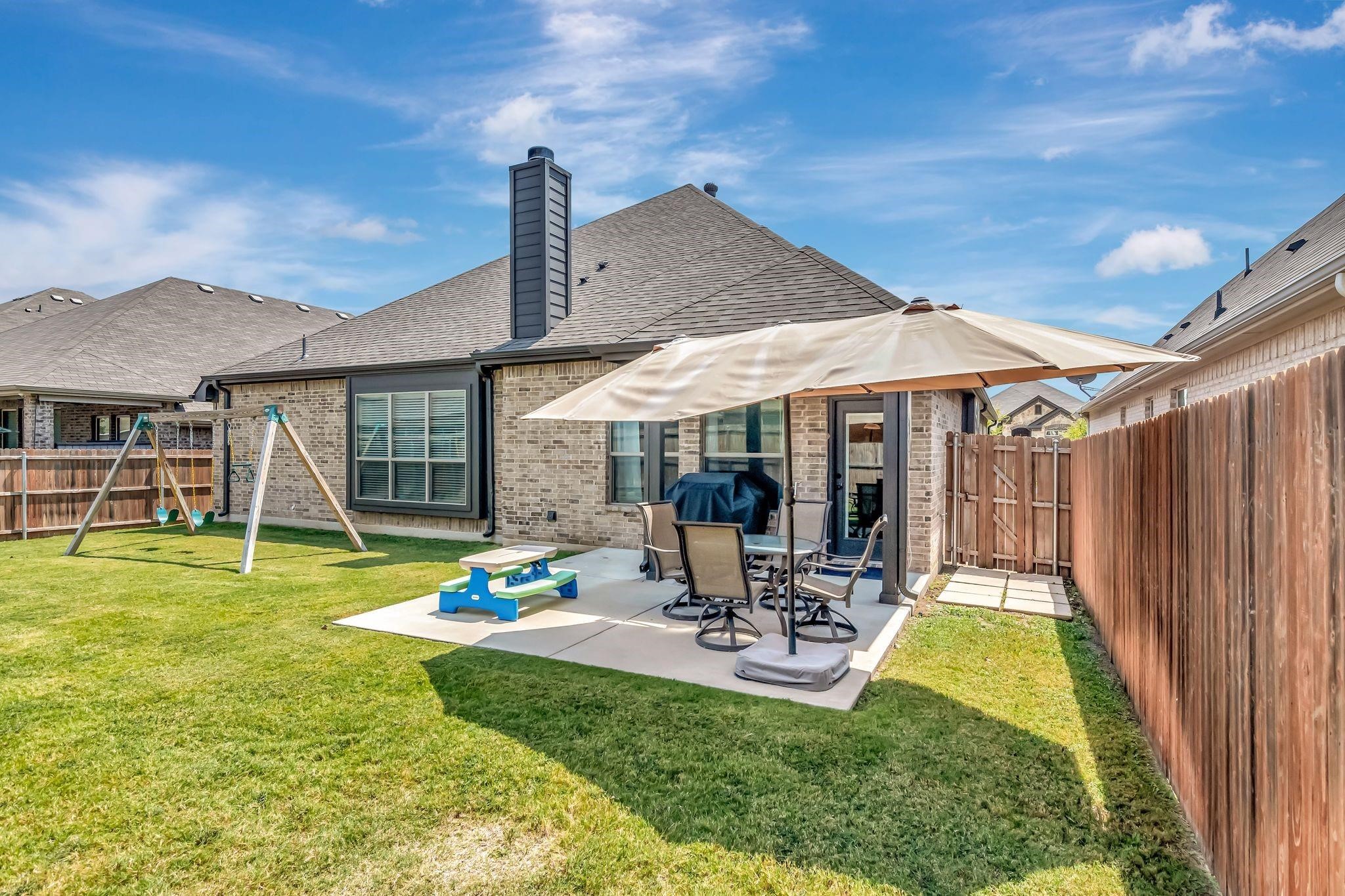 324 Sugar Creek Lane Saginaw TX 76131