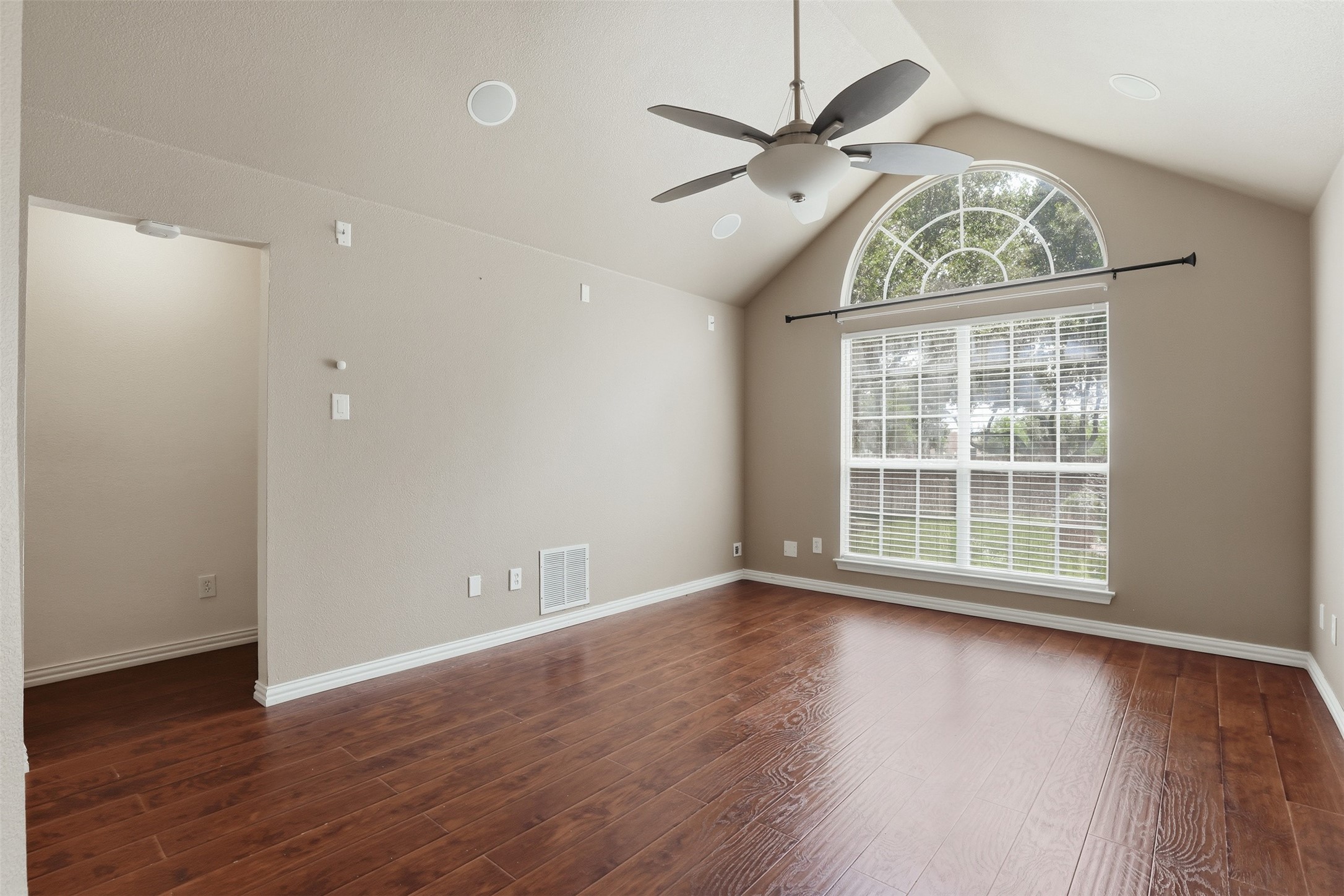 6320 Merritt Way Court Arlington TX 76018