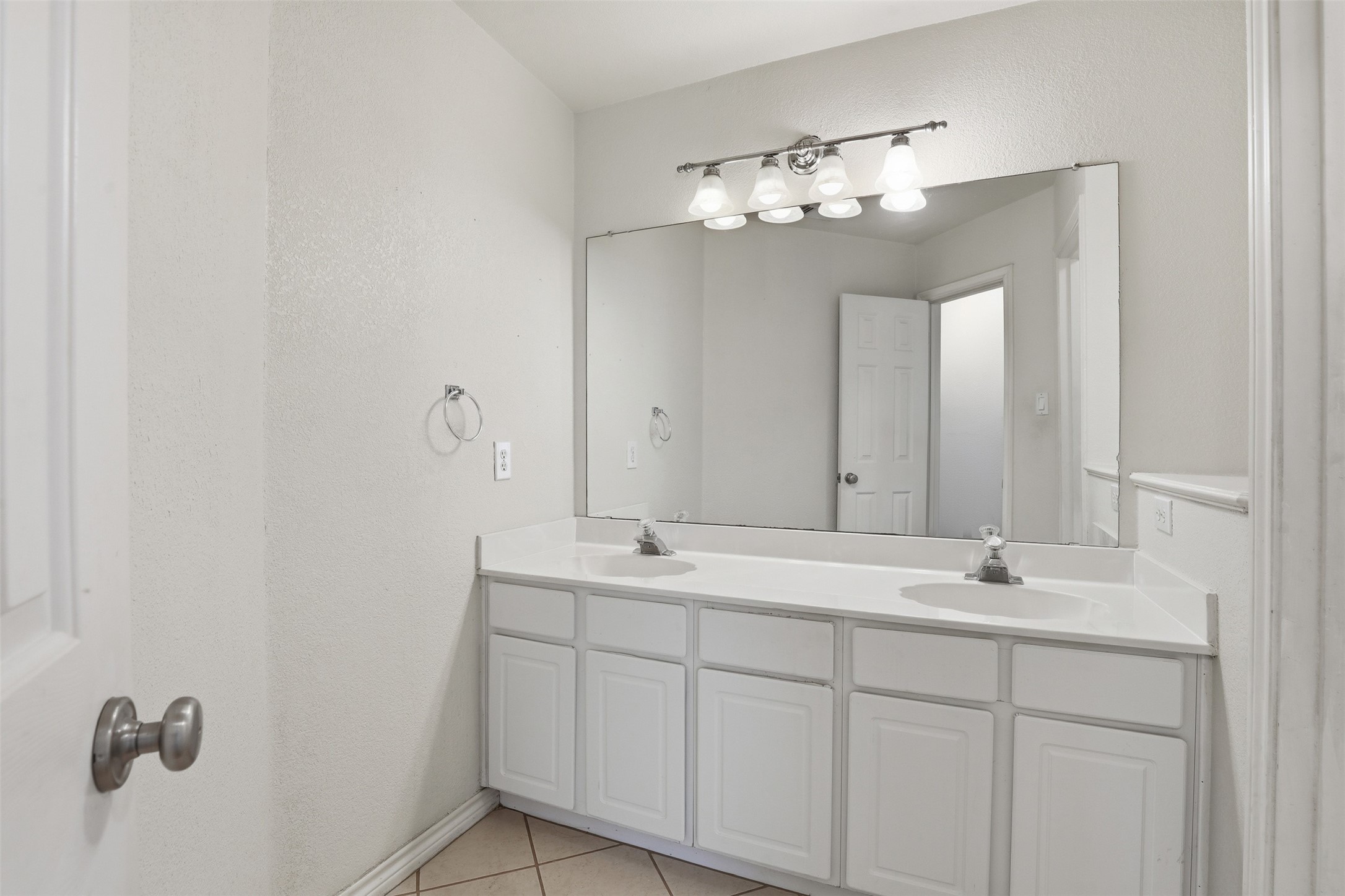 6320 Merritt Way Court Arlington TX 76018