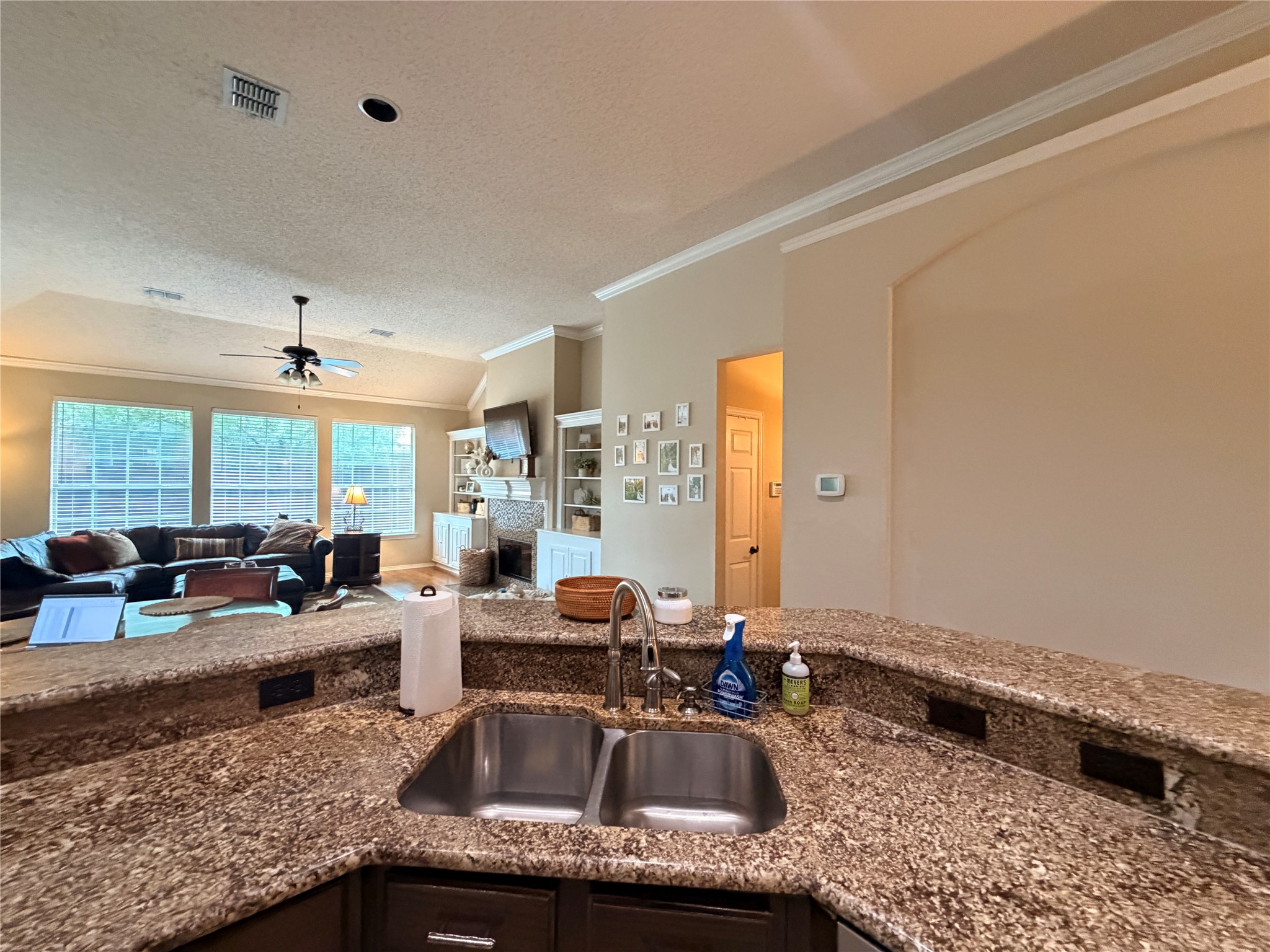 8640 Woodcreek Drive Irving TX 75063
