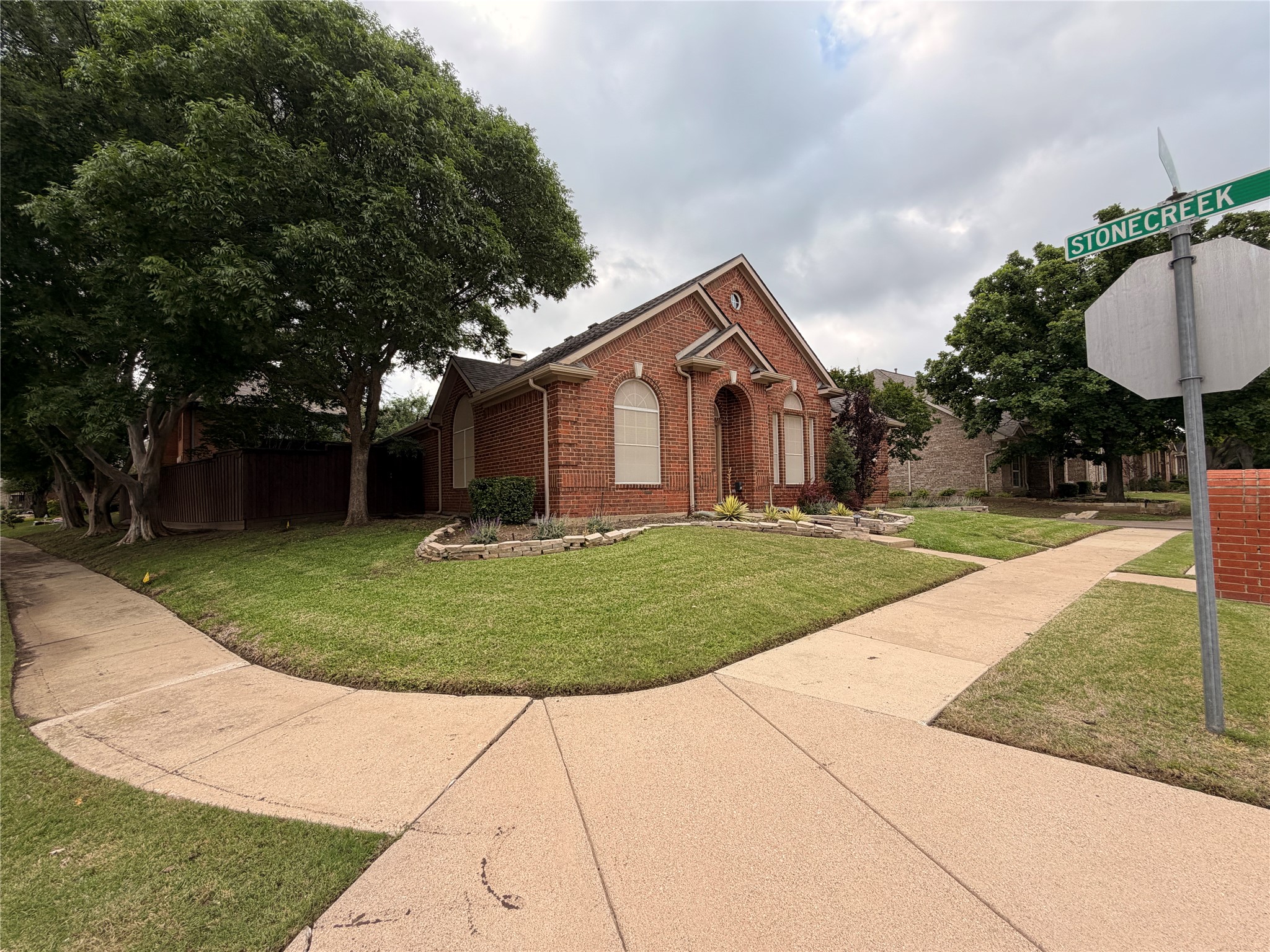8640 Woodcreek Drive Irving TX 75063