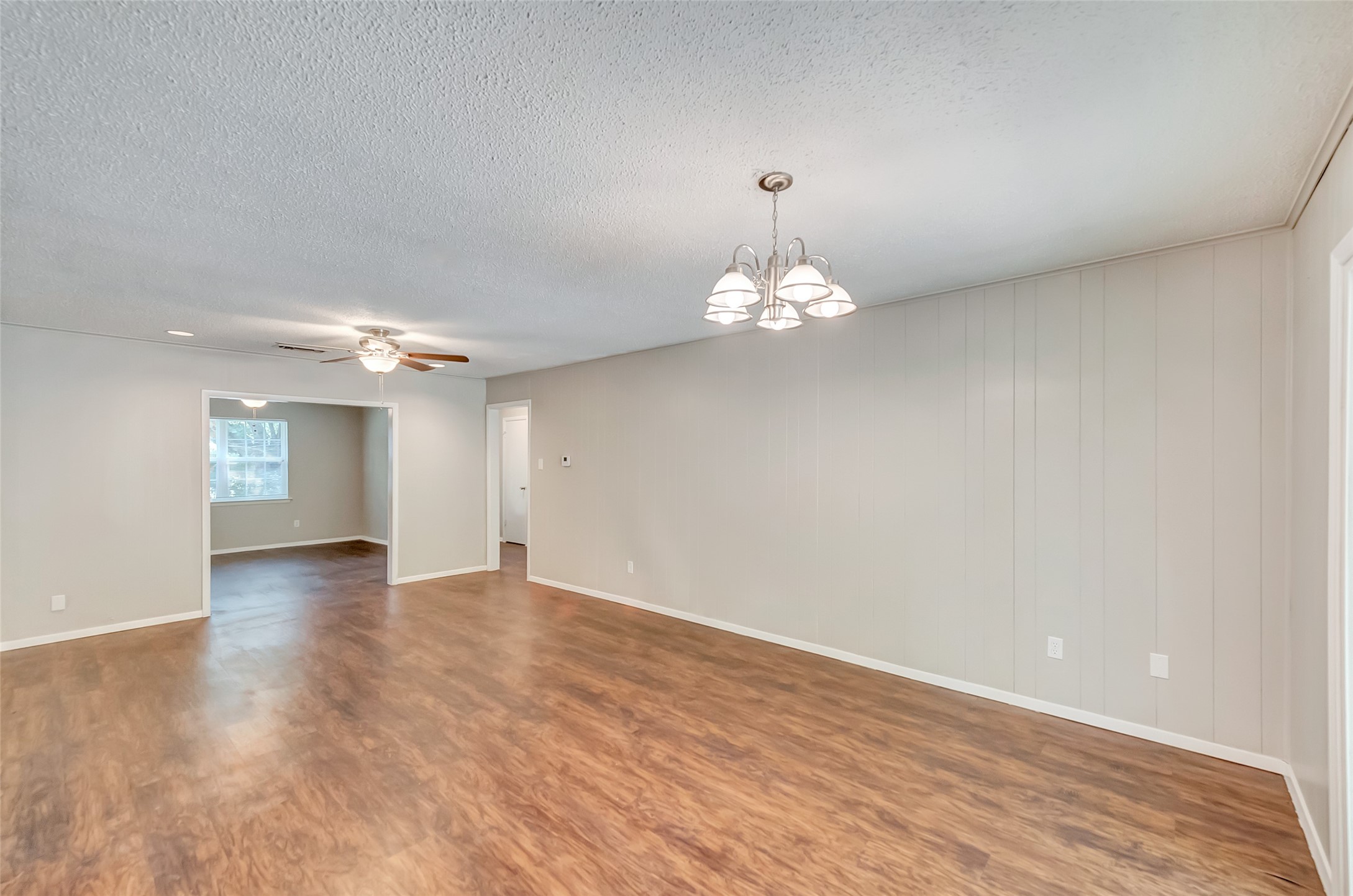 2833 Kingsbury Avenue Richland Hills TX 76118