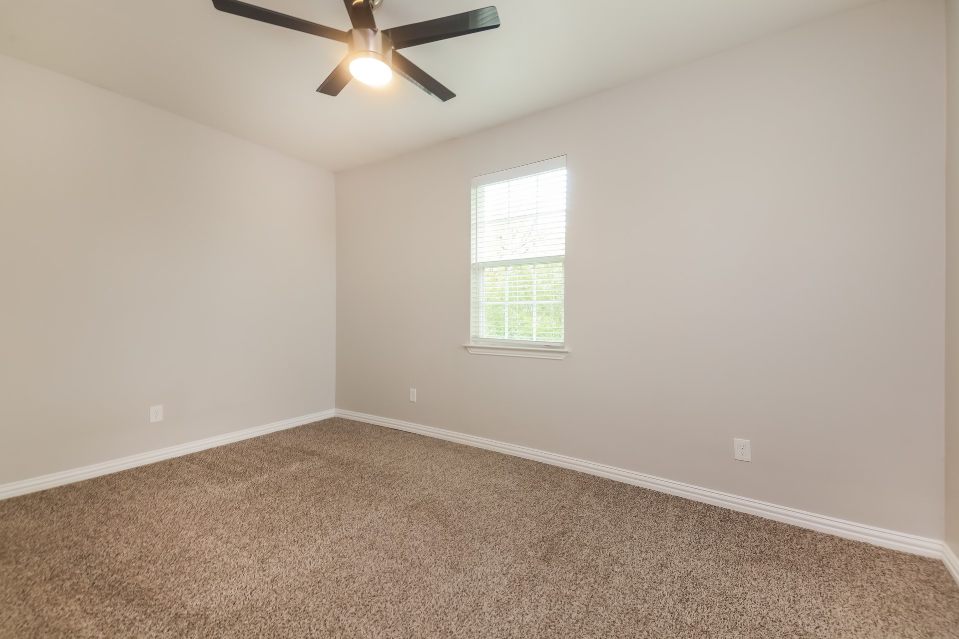 4030 Vineyard Drive Dallas TX 75212