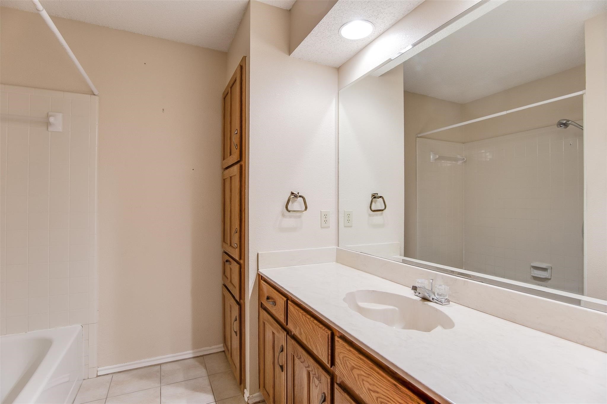 3924 Wentworth Drive Arlington TX 76001