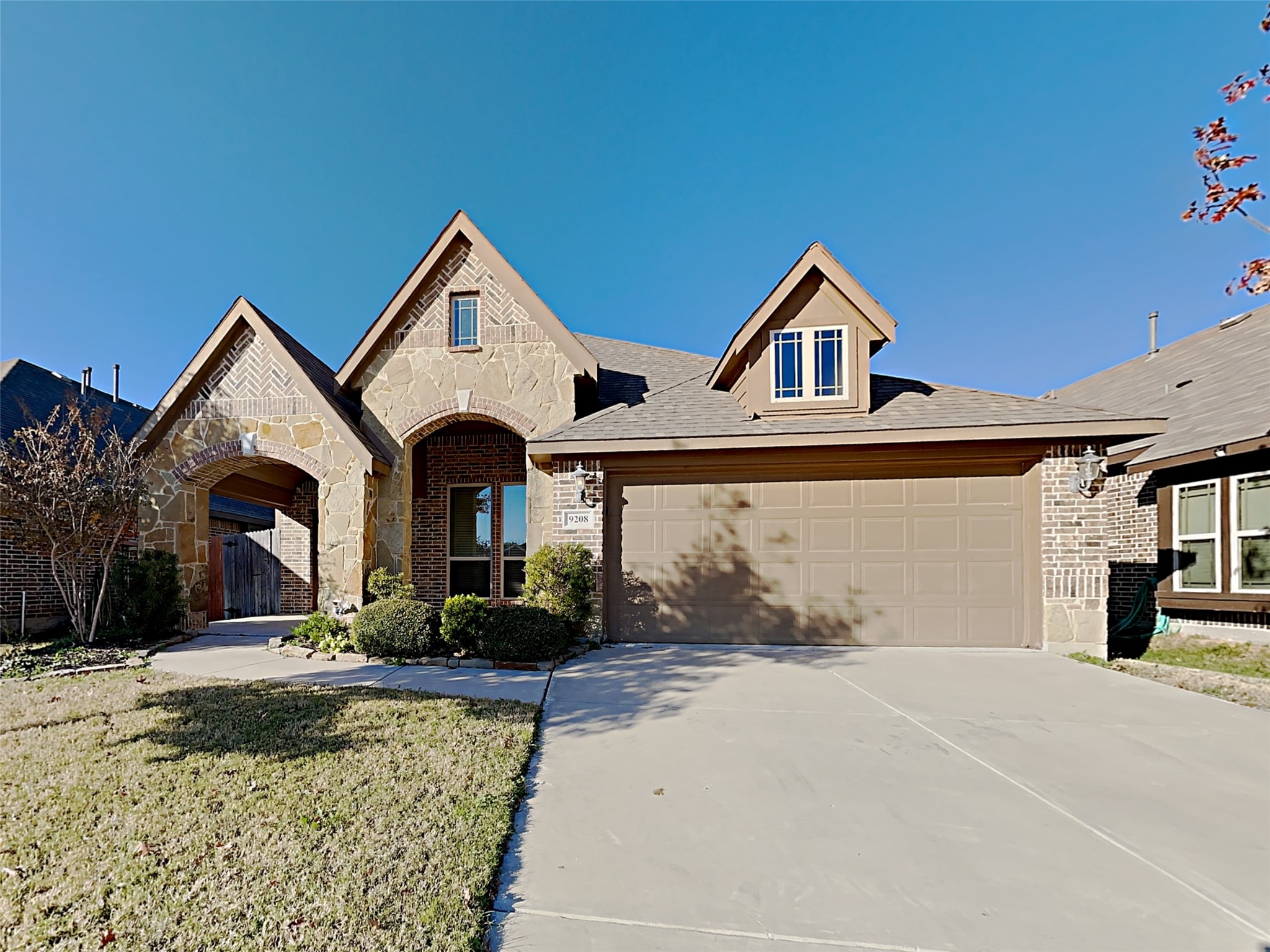 9208 Vineyard Lane Fort Worth TX 76123