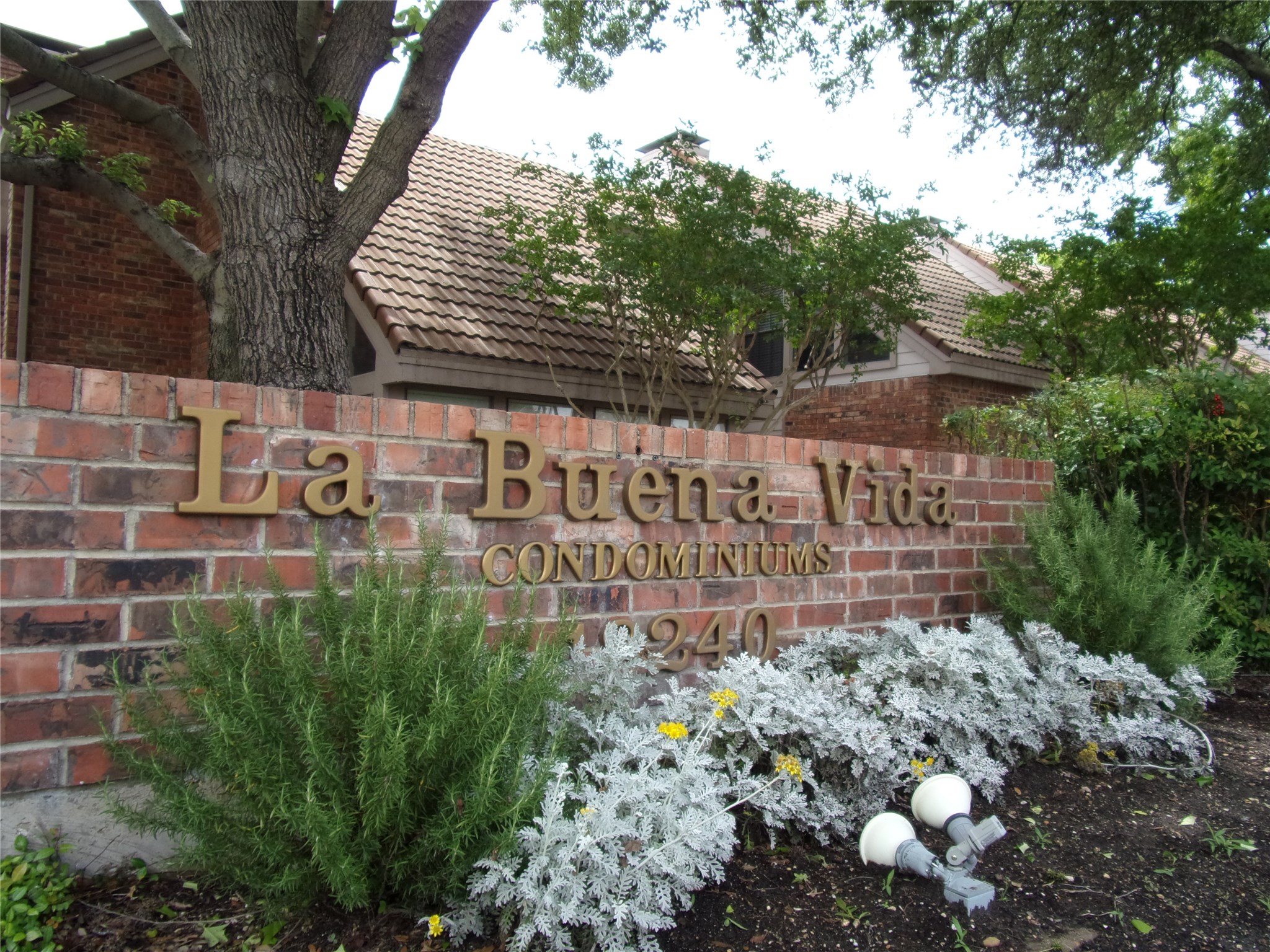 18240 Midway Road Dallas TX 75287