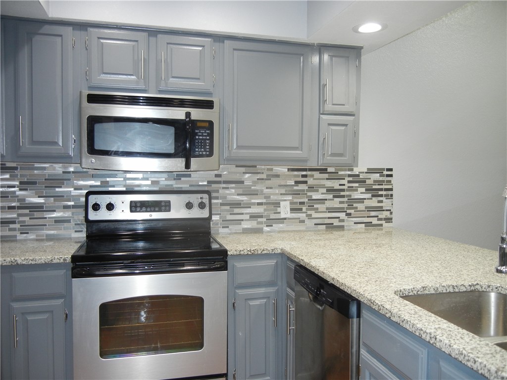 18240 Midway Road Dallas TX 75287