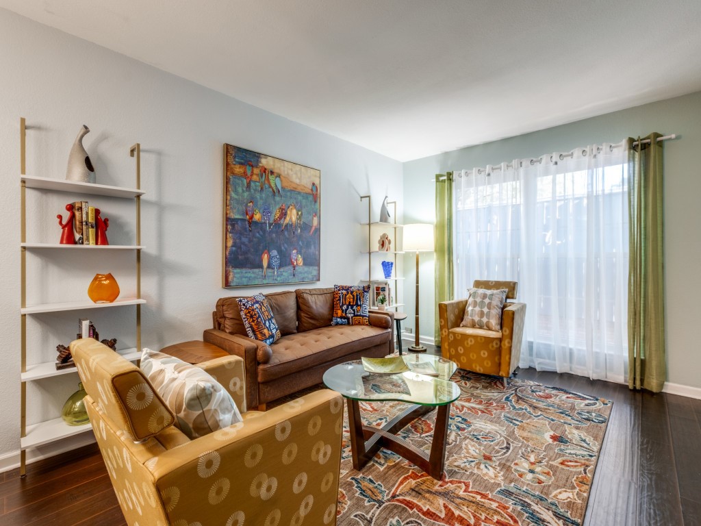 5234 Fleetwood Oaks Avenue Dallas TX 75235