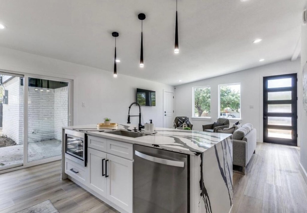 13306 Flagstone Lane Dallas TX 75240