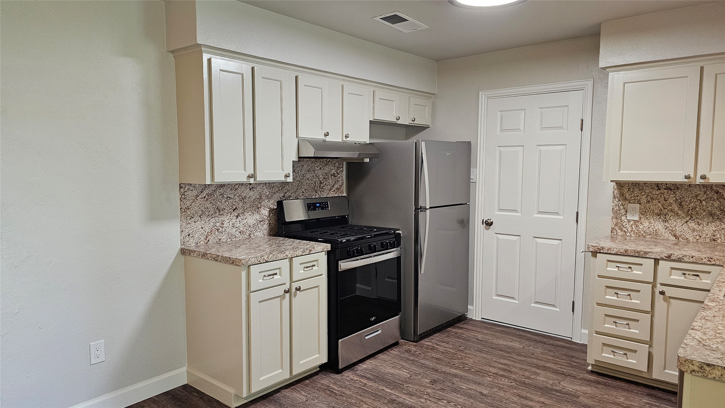 102 Cherokee Circle Waxahachie TX 75165