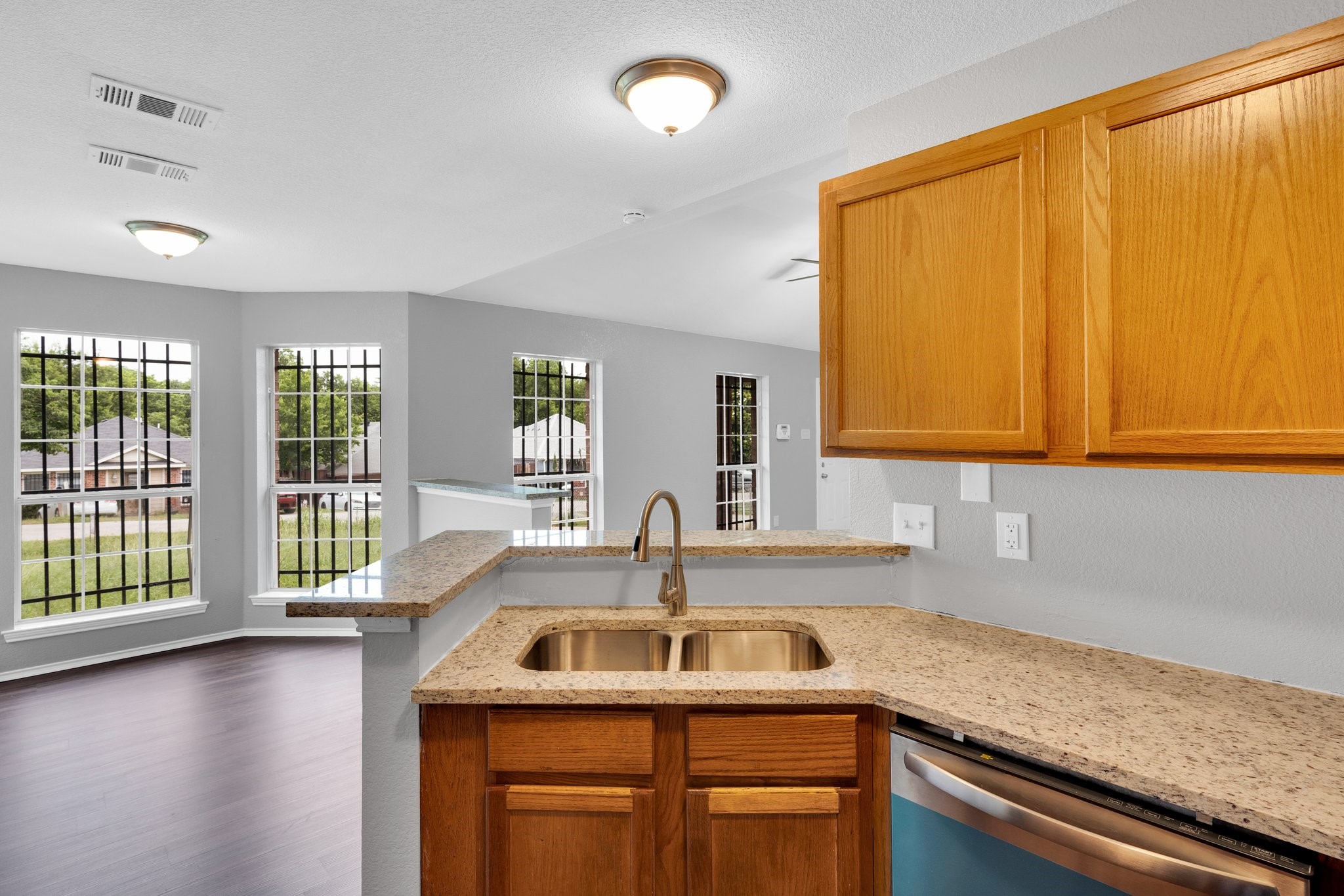 2520 Fatima Avenue Dallas TX 75241