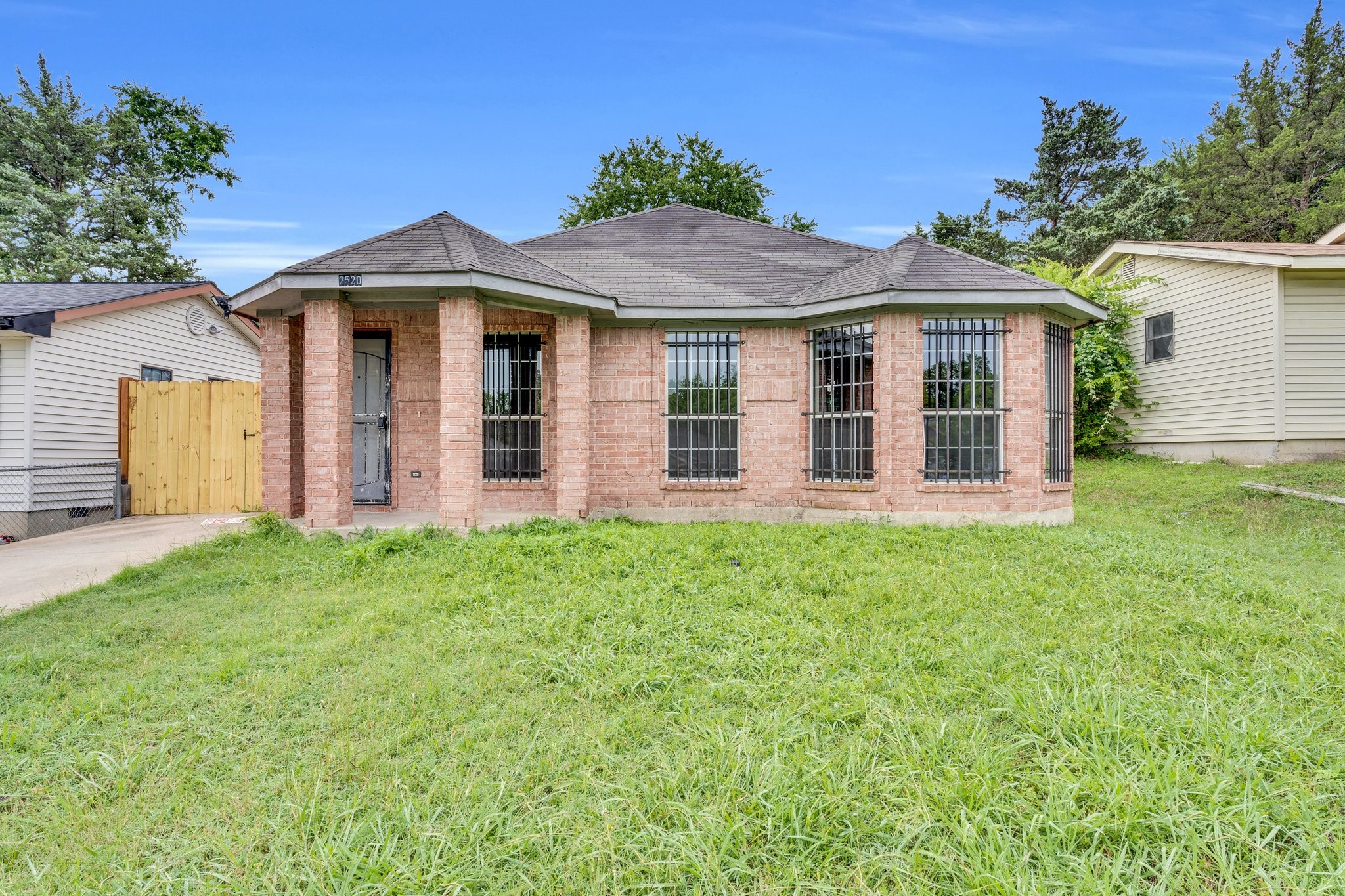 2520 Fatima Avenue Dallas TX 75241