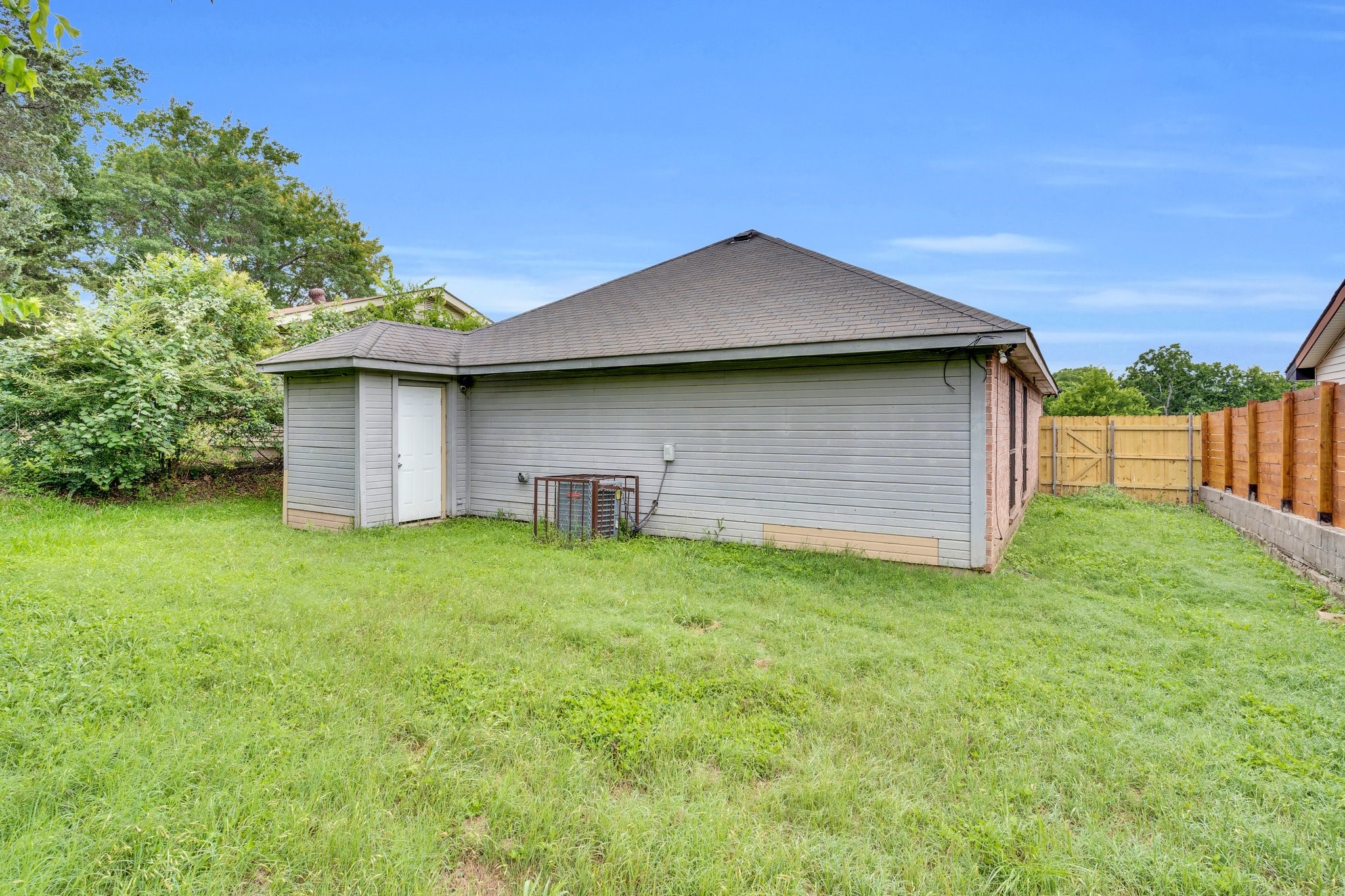 2520 Fatima Avenue Dallas TX 75241
