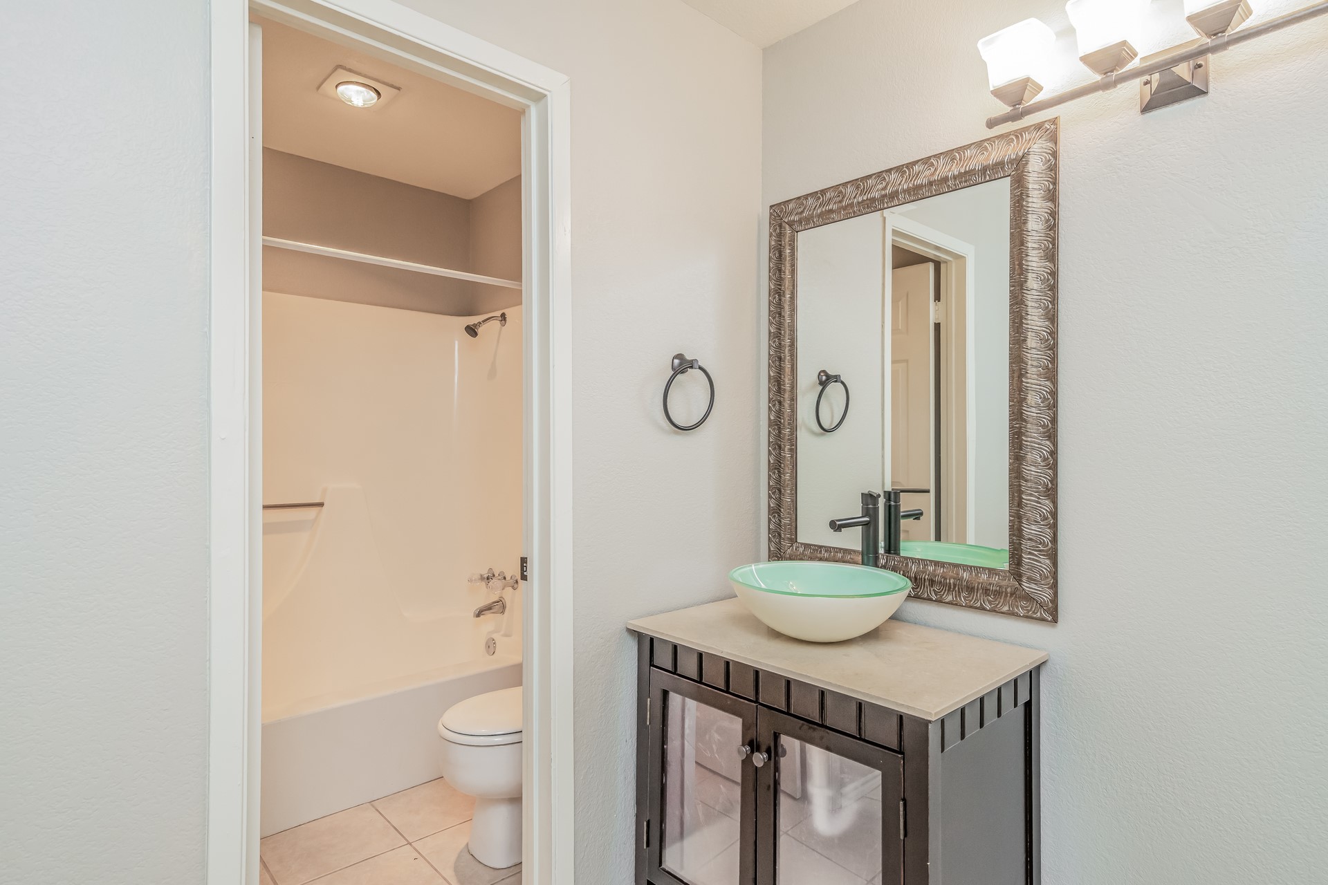 2014 Greencove Drive Arlington TX 76012