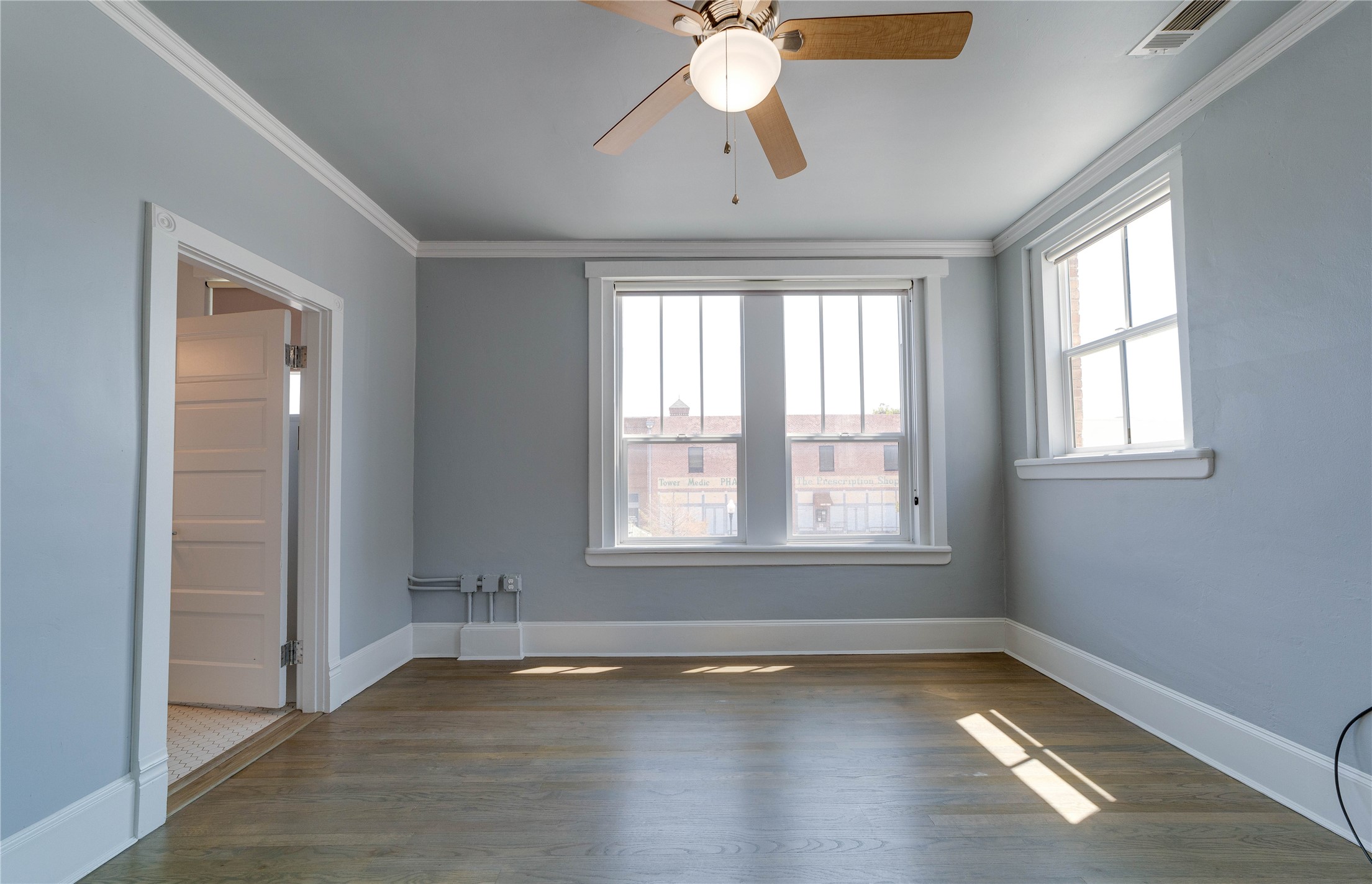 703 W Magnolia Avenue Fort Worth TX 76104