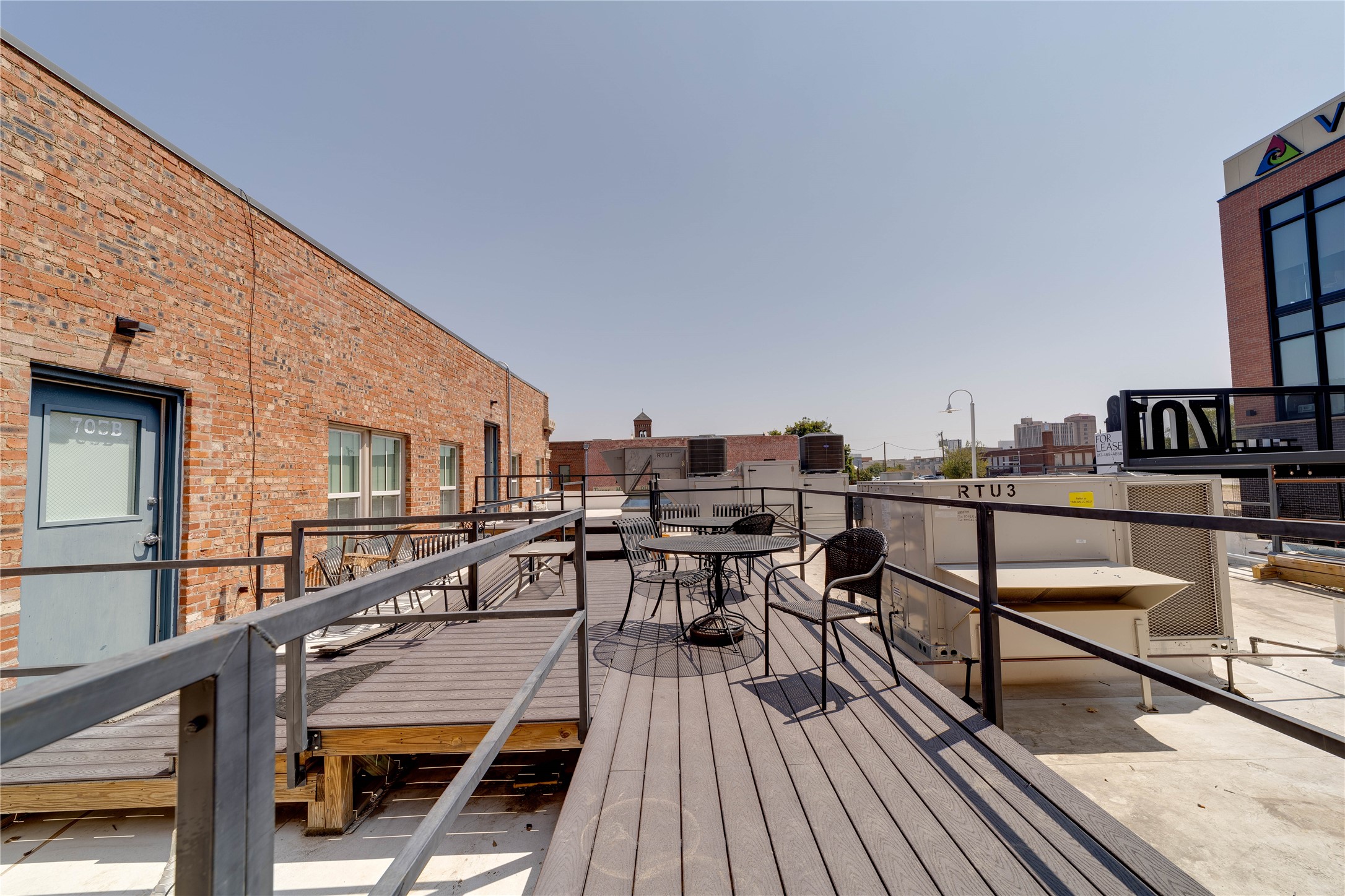 703 W Magnolia Avenue Fort Worth TX 76104
