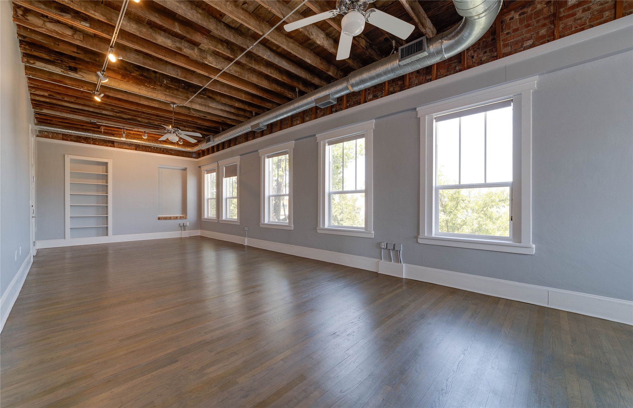 703 W Magnolia Avenue Fort Worth TX 76104