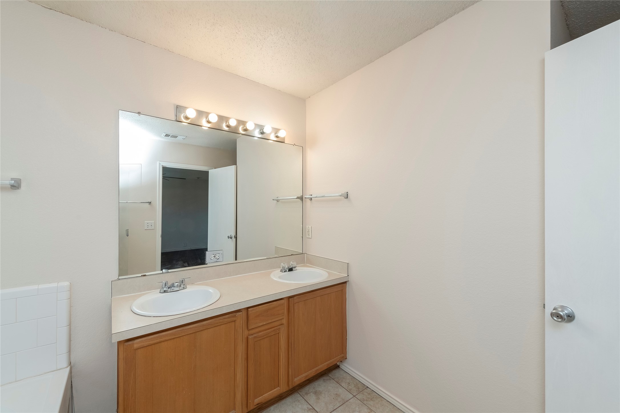 204 Waterwood Drive Wylie TX 75098