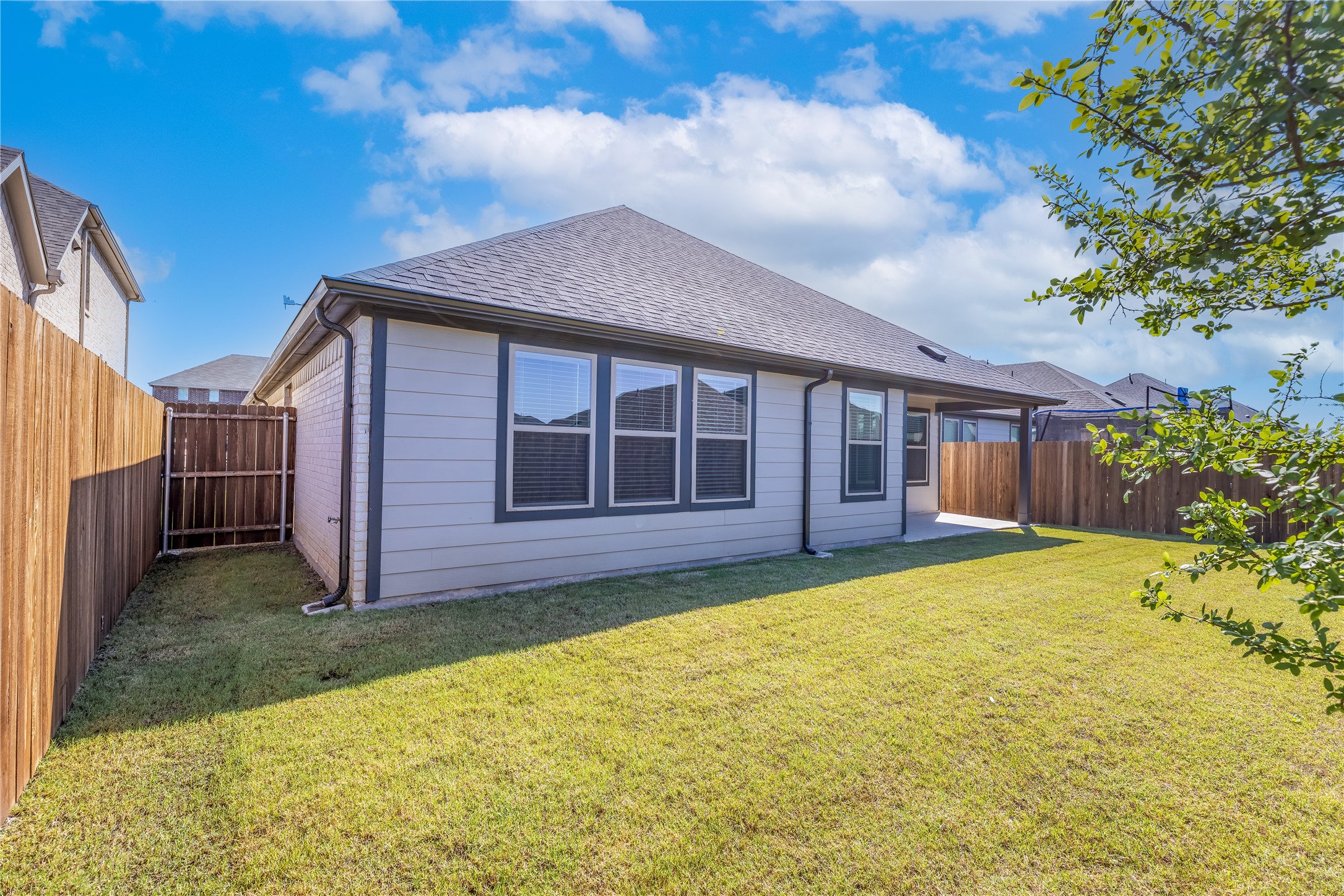 6732 Denim Drive Fort Worth TX 76036