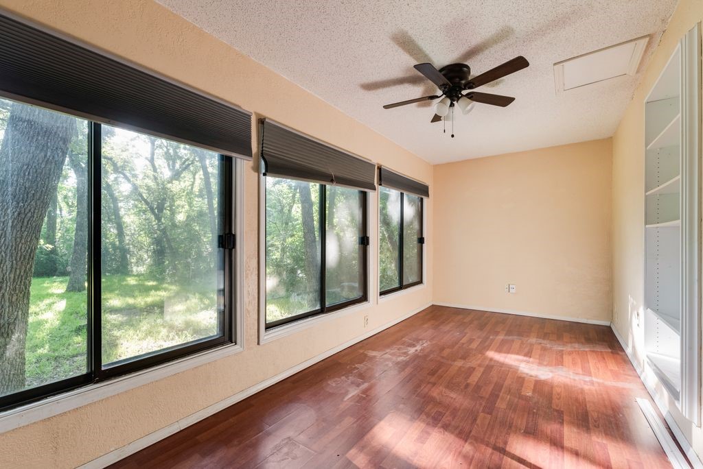 7425 Us 287 Highway Arlington TX 76001