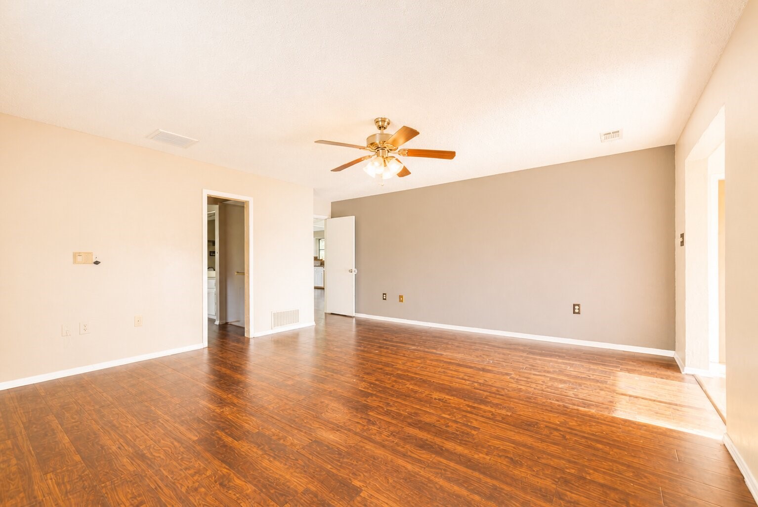 7425 Us 287 Highway Arlington TX 76001