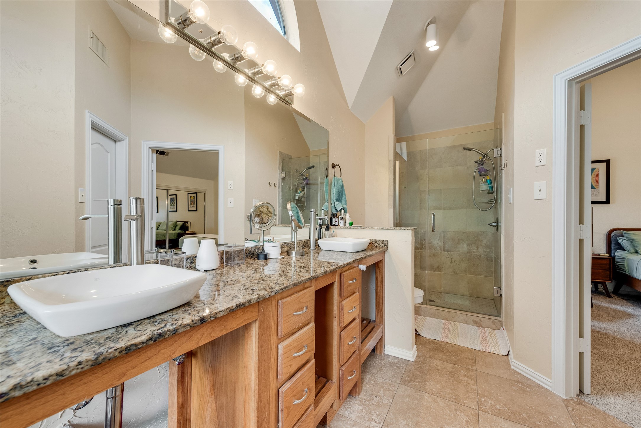 5735 Richmond Avenue Dallas TX 75206