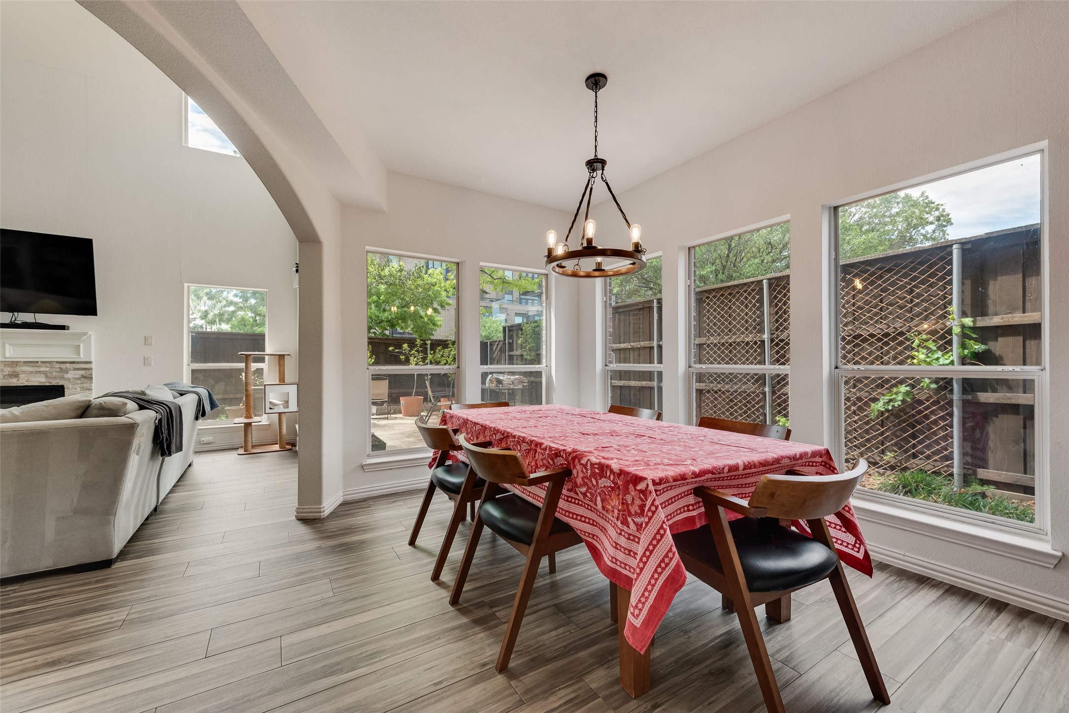 5735 Richmond Avenue Dallas TX 75206