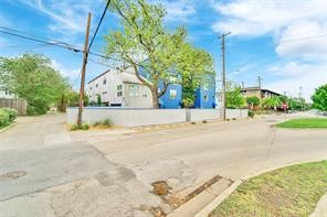 2202 N Peak Street Dallas TX 75204