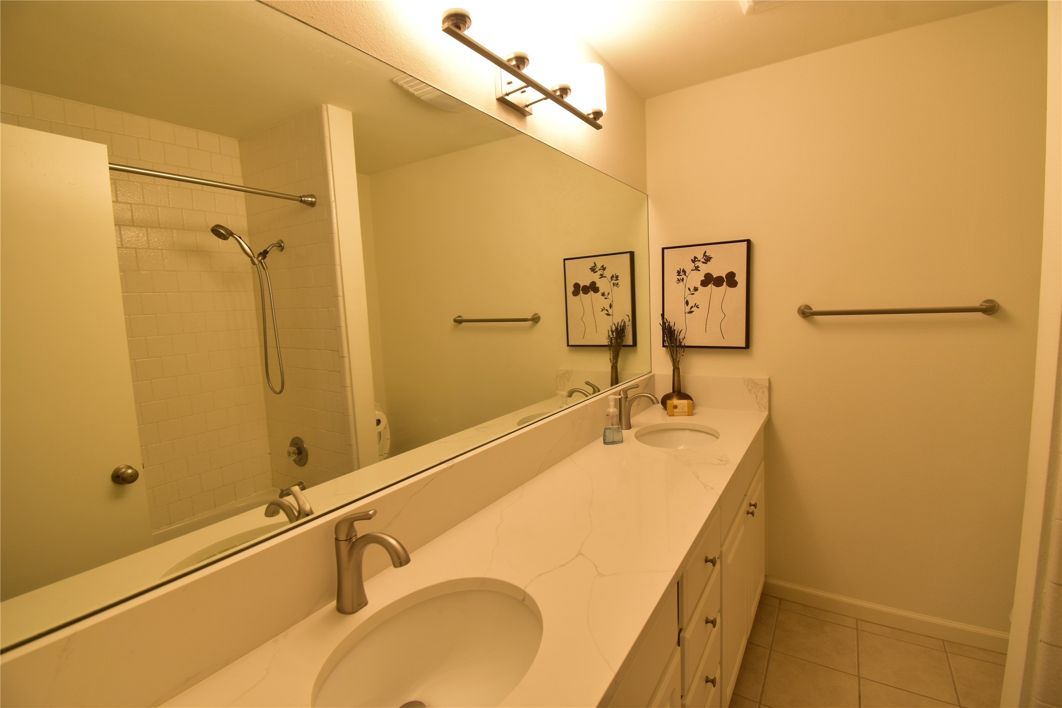 7525 Holly Hill Drive Dallas TX 75231