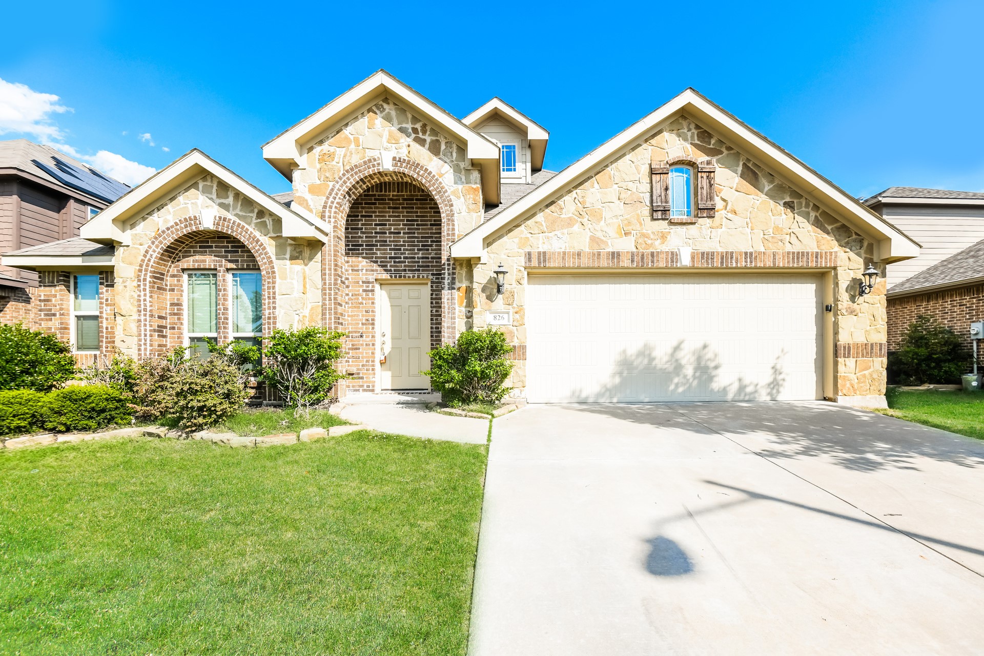 826 Graham Drive Burleson TX 76028
