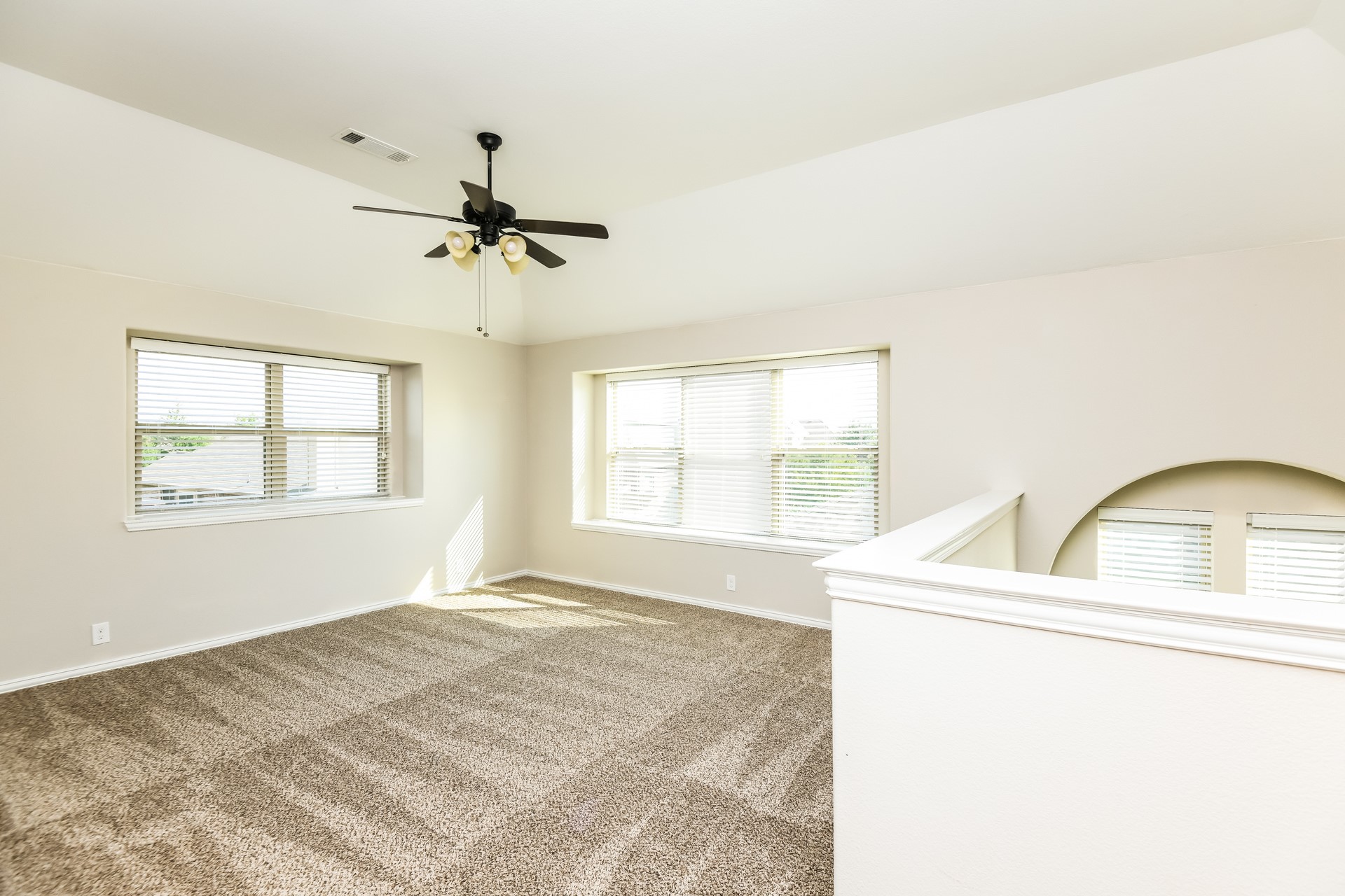 826 Graham Drive Burleson TX 76028