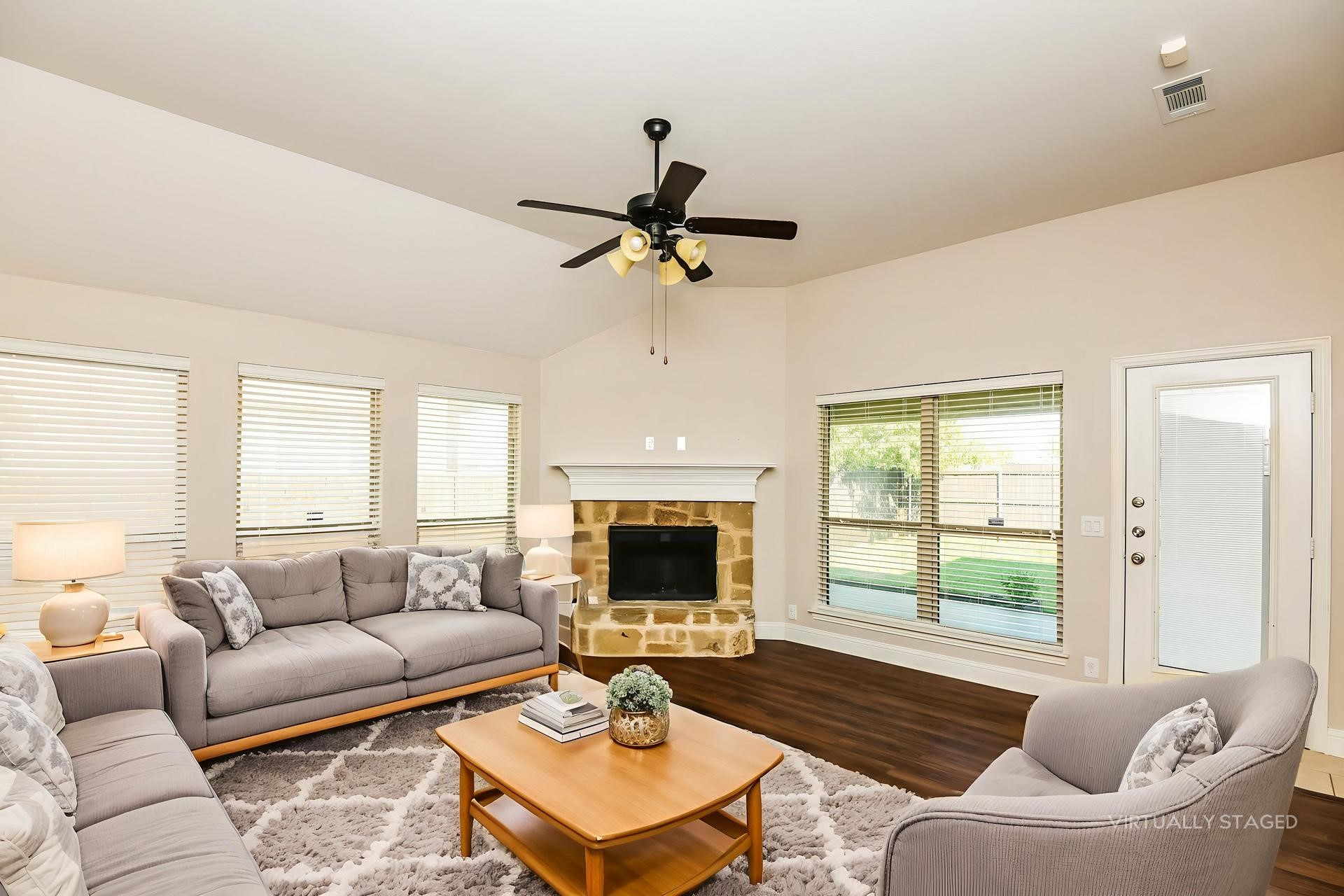 826 Graham Drive Burleson TX 76028