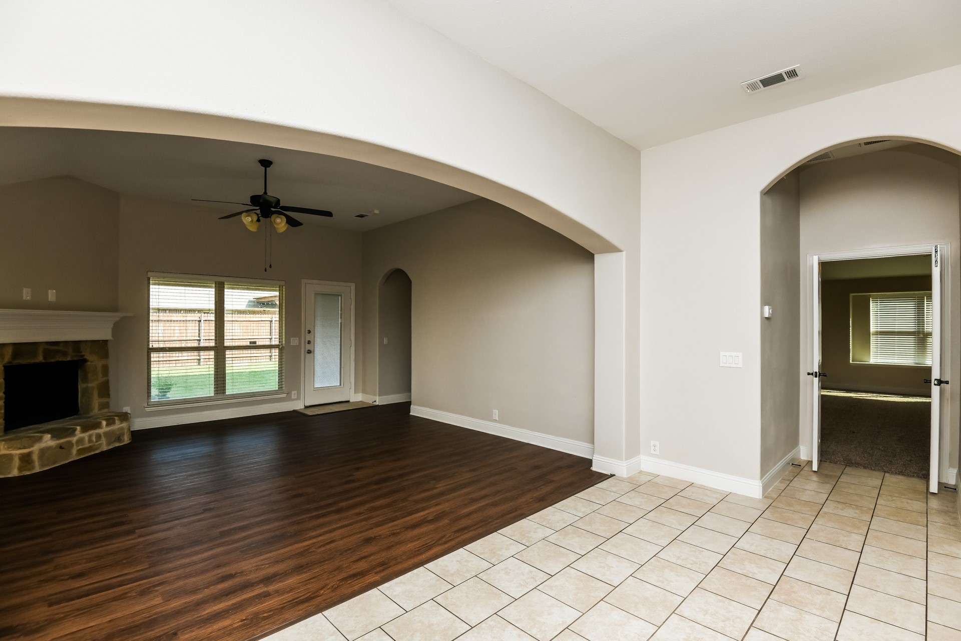 826 Graham Drive Burleson TX 76028