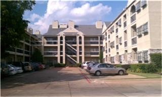 4800 W Lovers Lane Dallas TX 75209