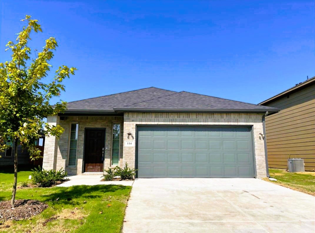 114 Providence Avenue Farmersville TX 75442