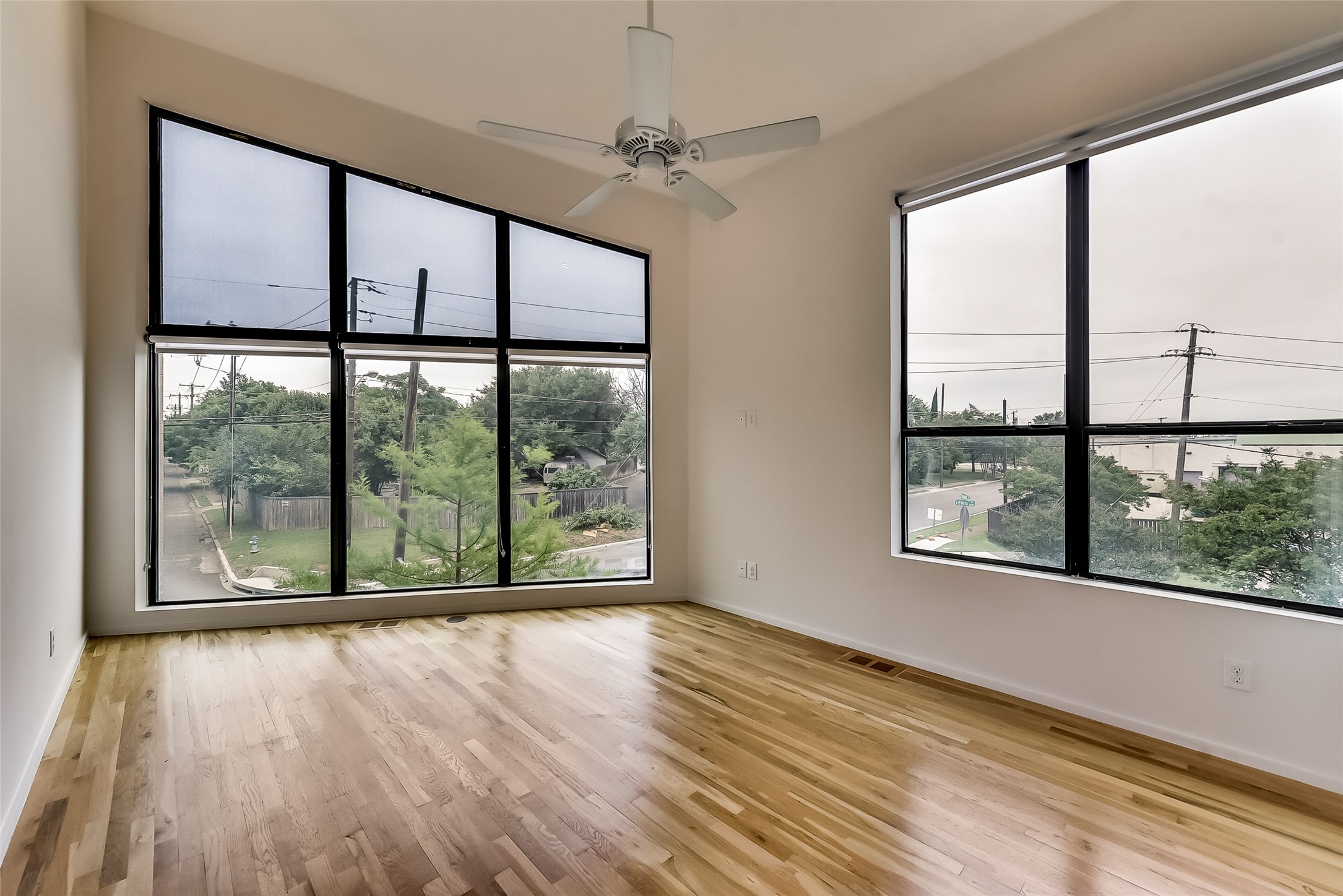 1839 Summit Avenue Dallas TX 75206