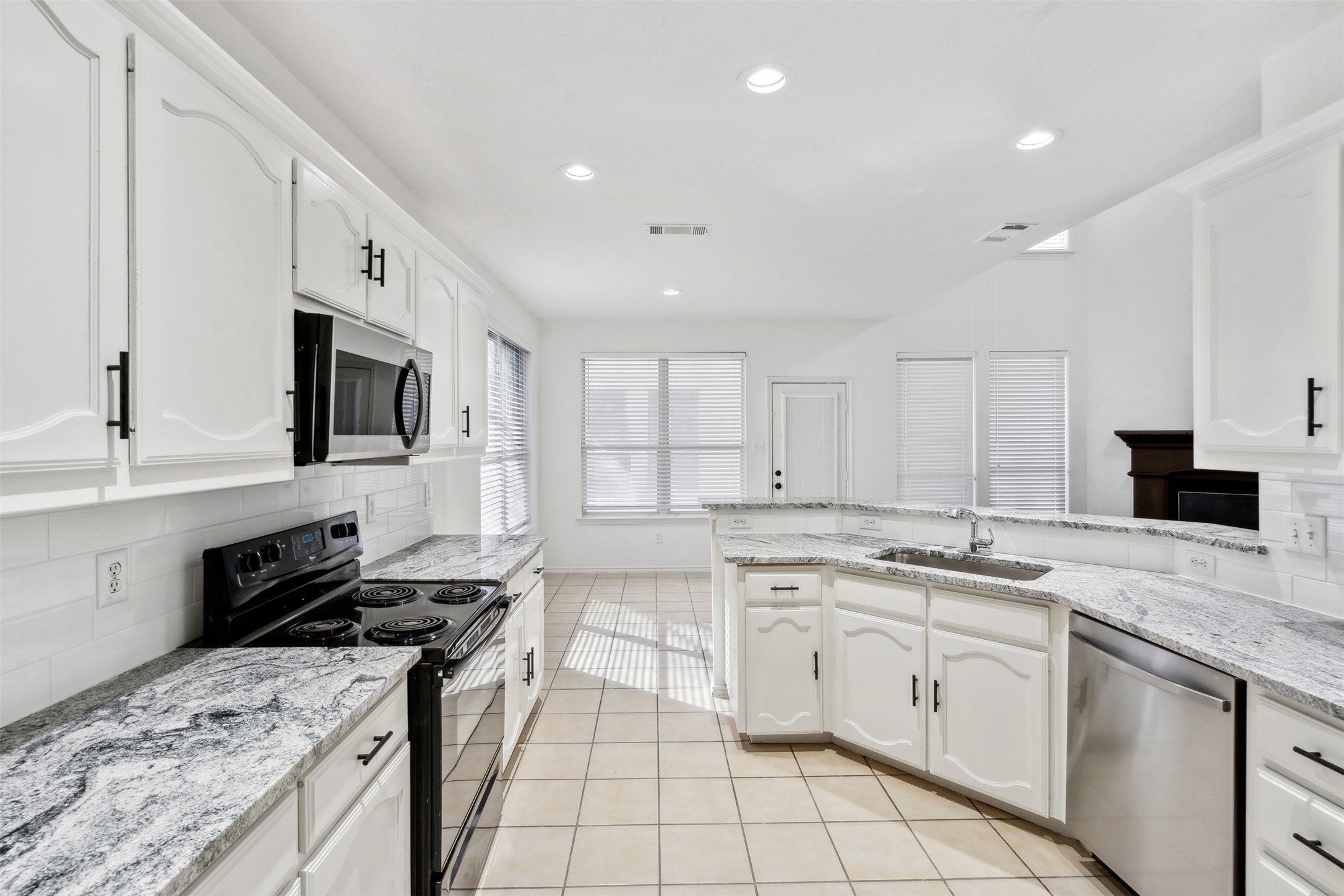 5841 Pearl Oyster Lane Fort Worth TX 76179