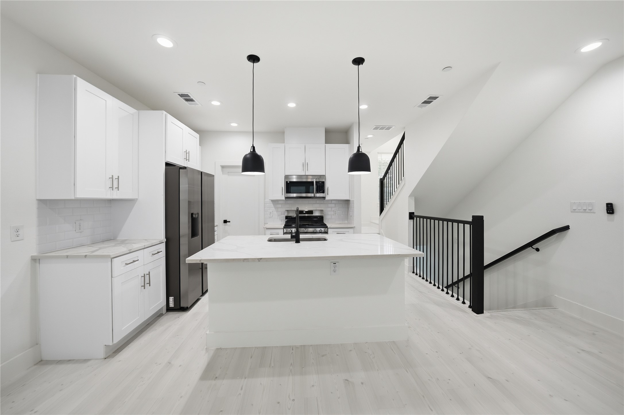 7207 Mohawk Drive Dallas TX 75235