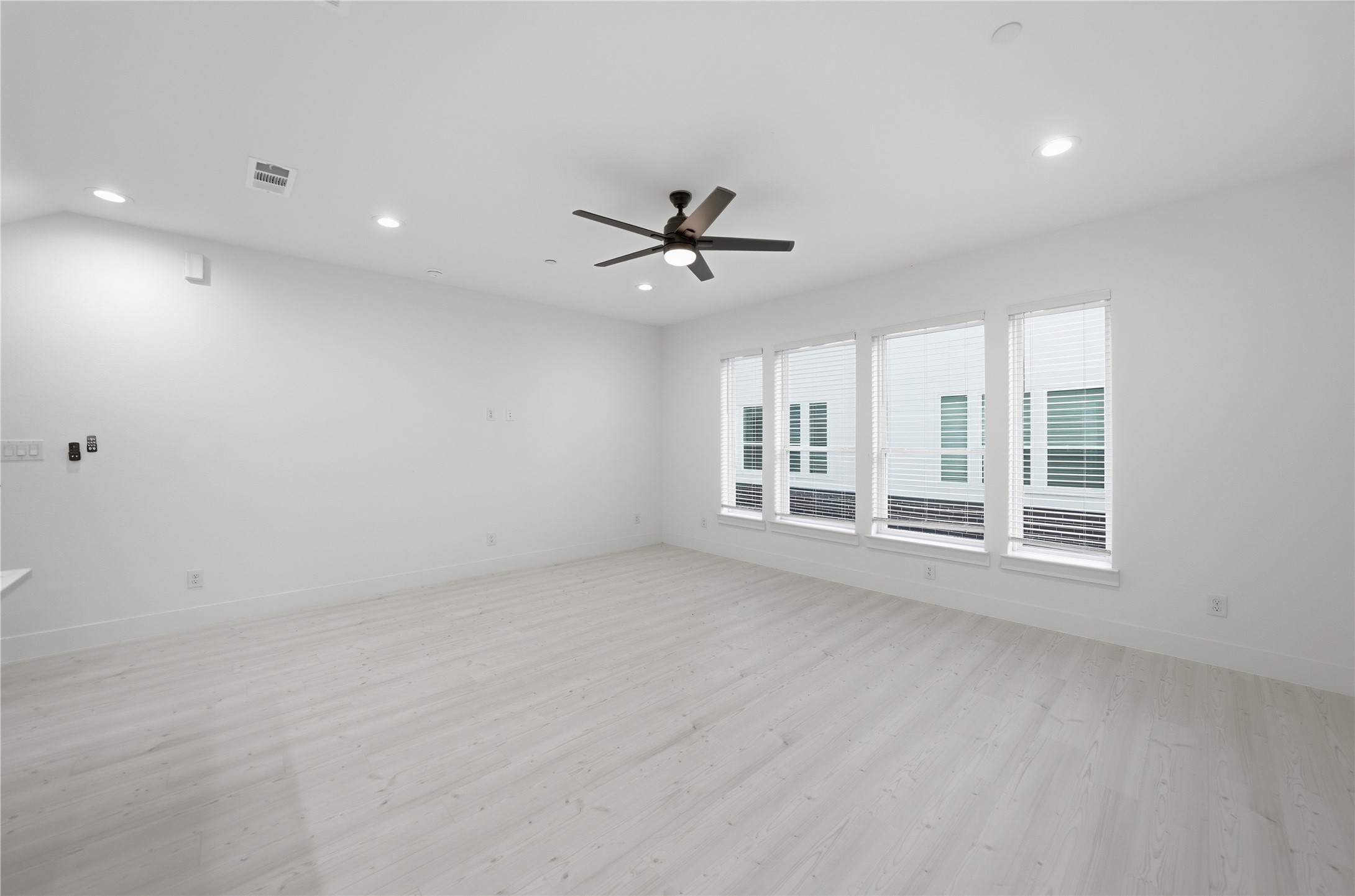 7207 Mohawk Drive Dallas TX 75235