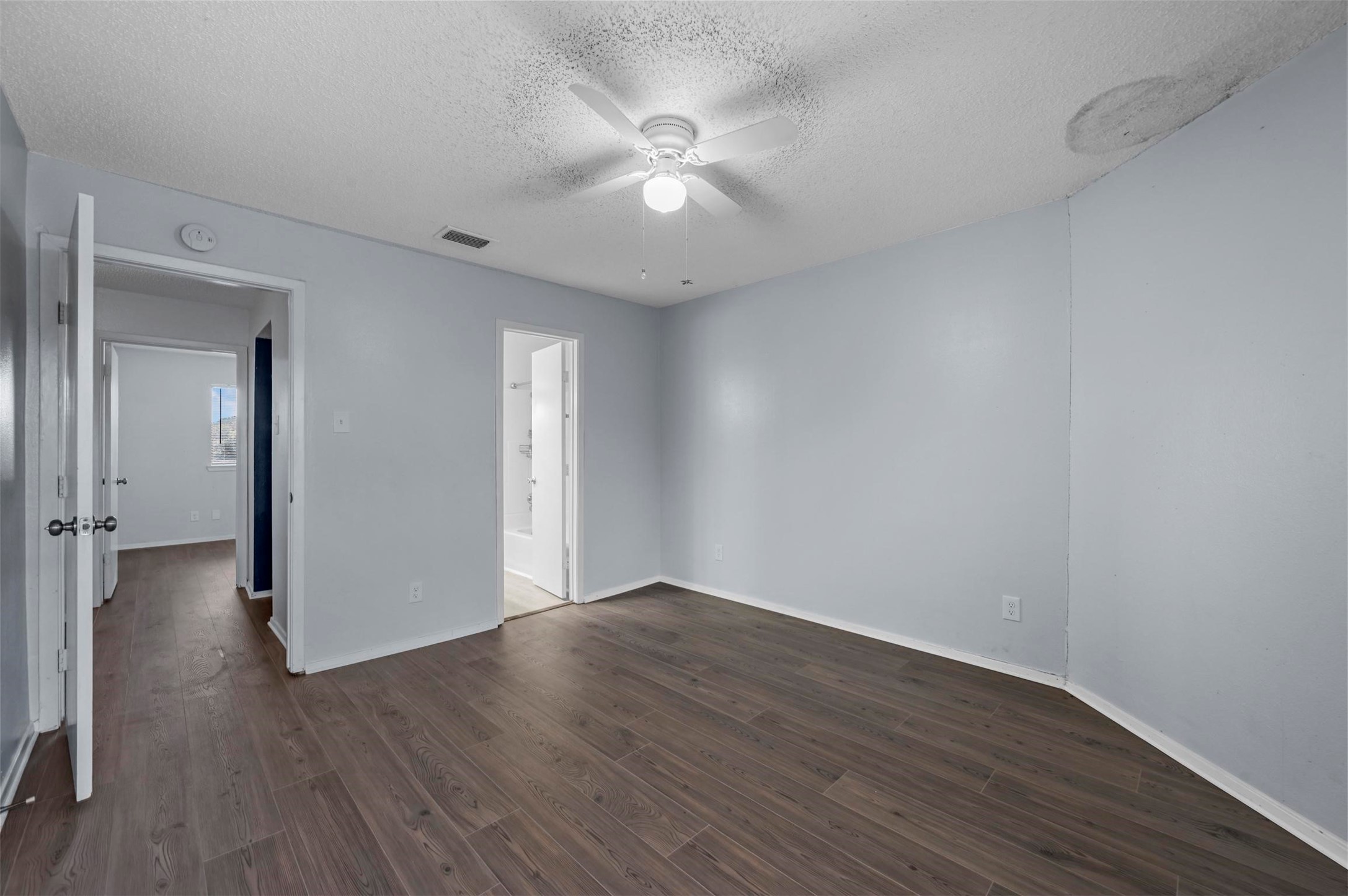 2810 Wimbledon Court Garland TX 75041