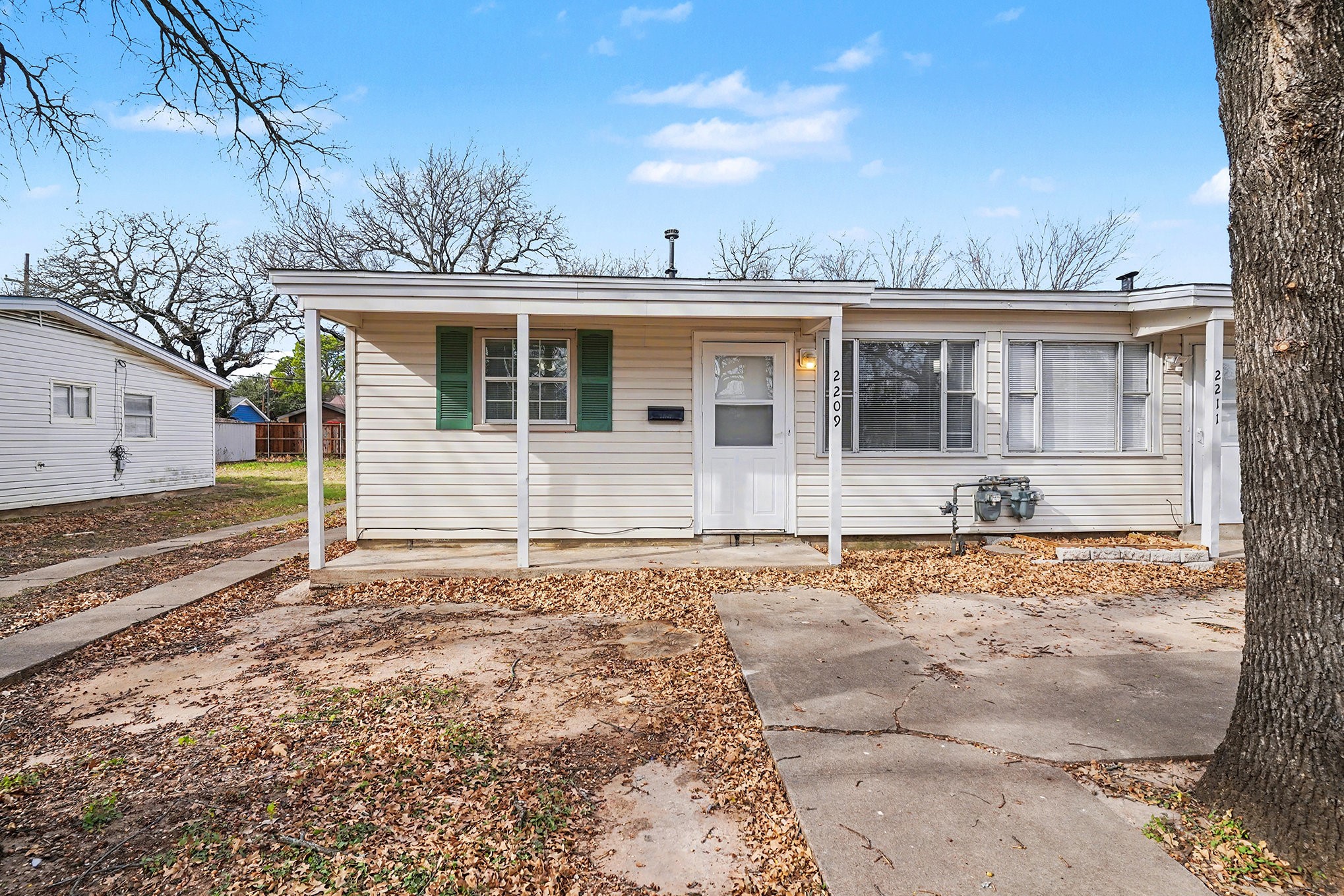 2209 Barbell Lane Fort Worth TX 76111