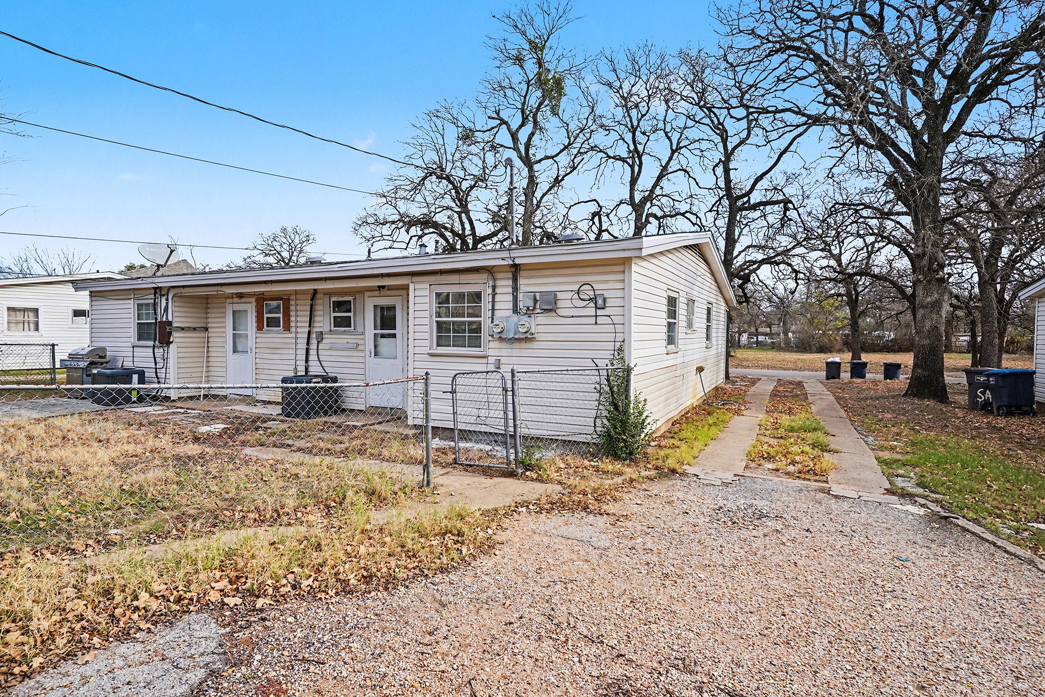 2209 Barbell Lane Fort Worth TX 76111